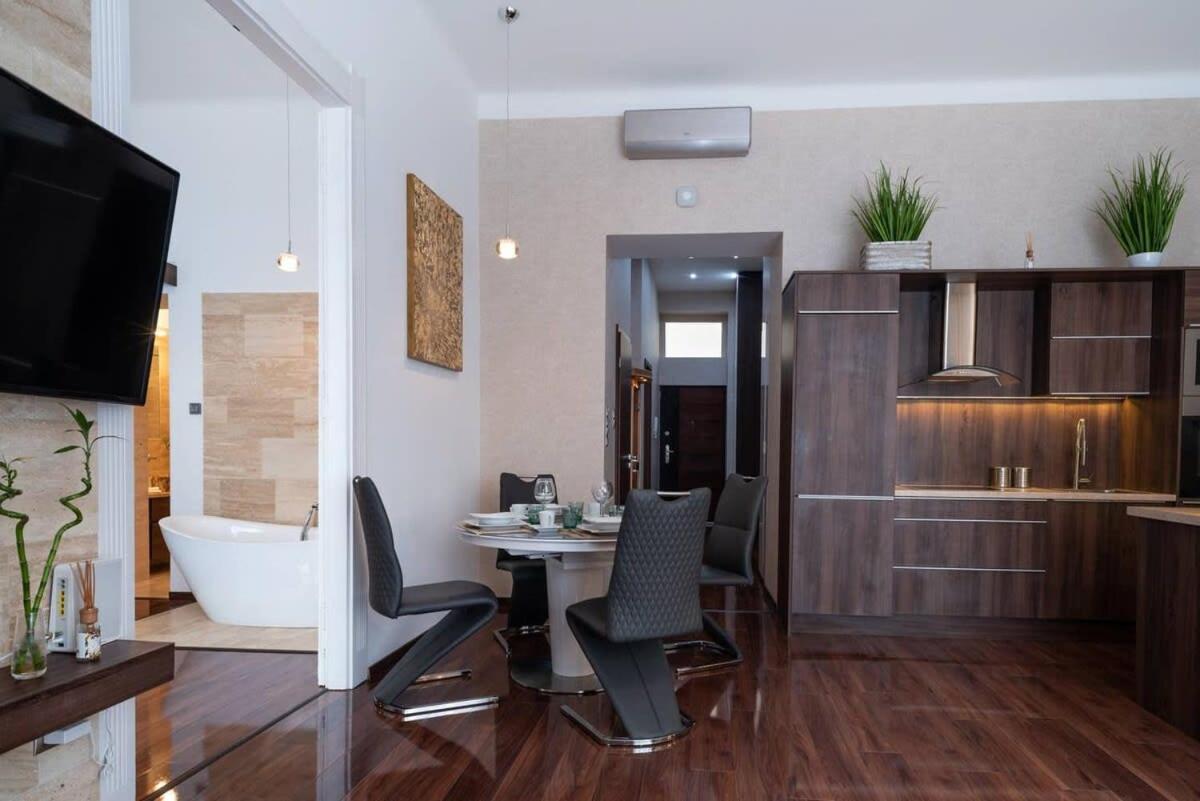 Luxy Design Apartment *