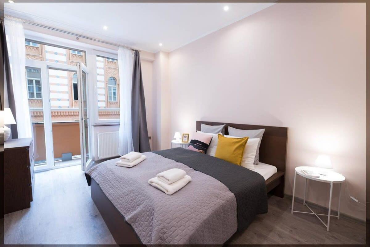 Ultra Large With Ac And Balcony