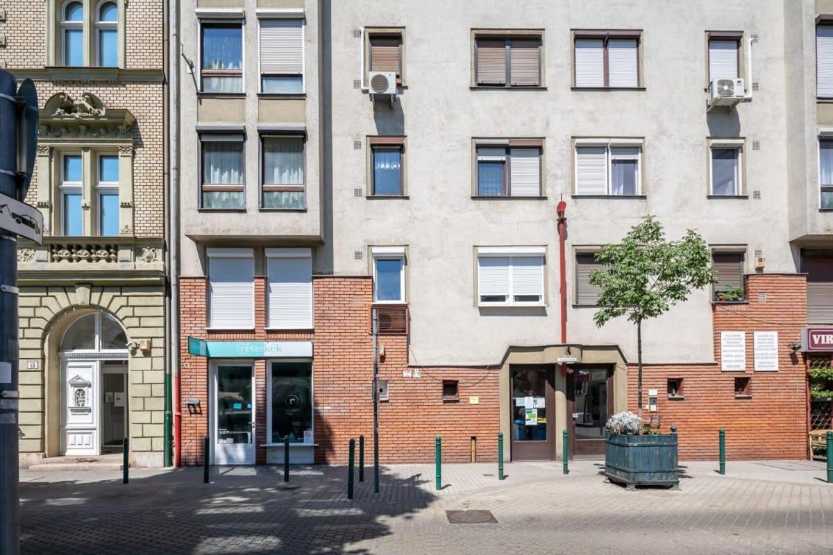Sunny Balcony - Cute And Cozy Apartamento Budapest