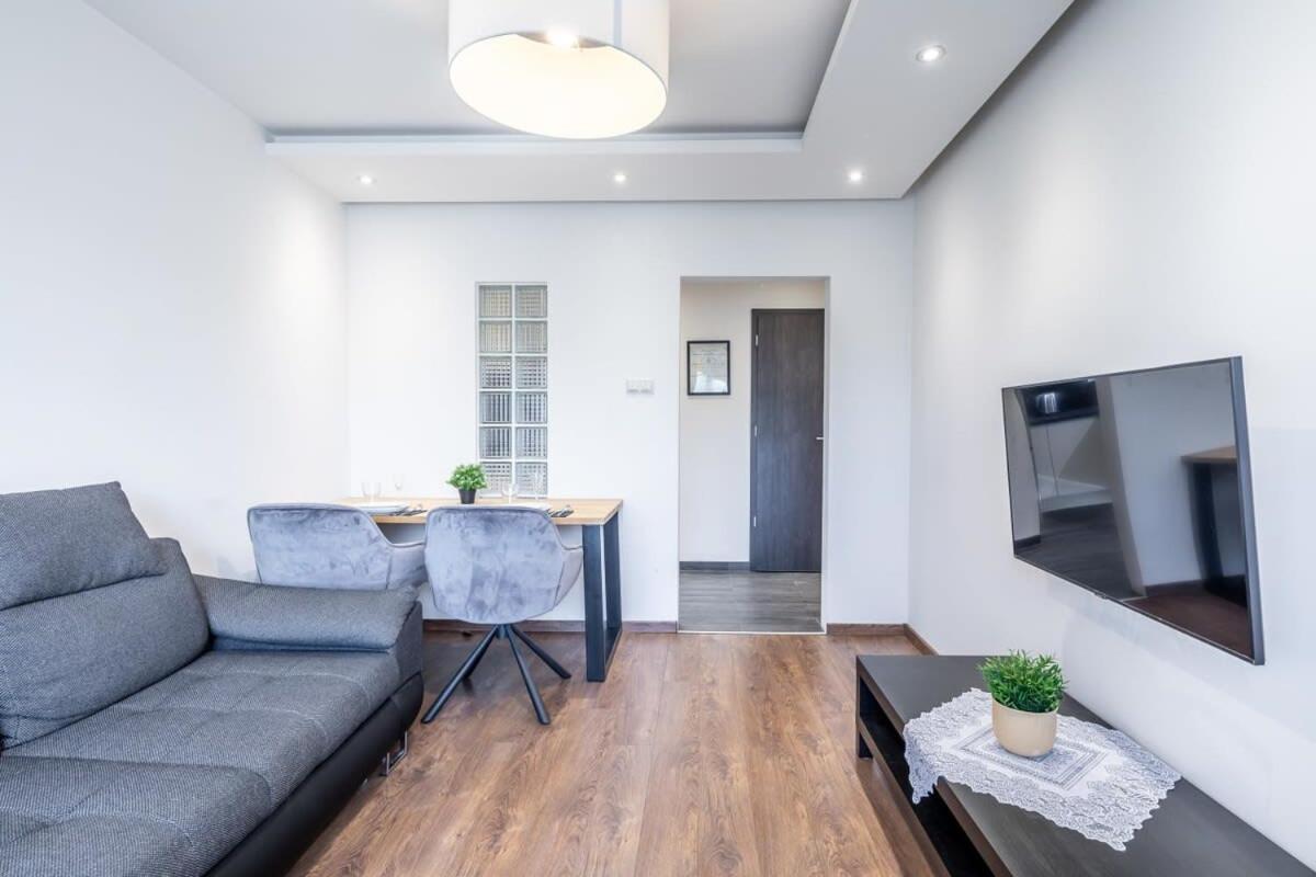 Apartman Cozy Quiet With A Balcony *
