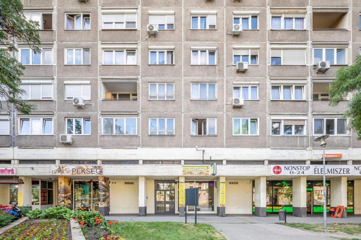 Apartman Cozy Quiet With A Balcony