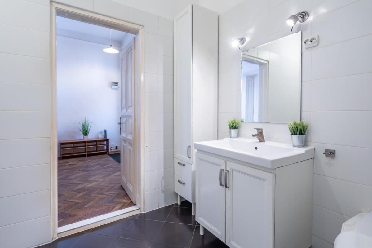 Apartment Spacious