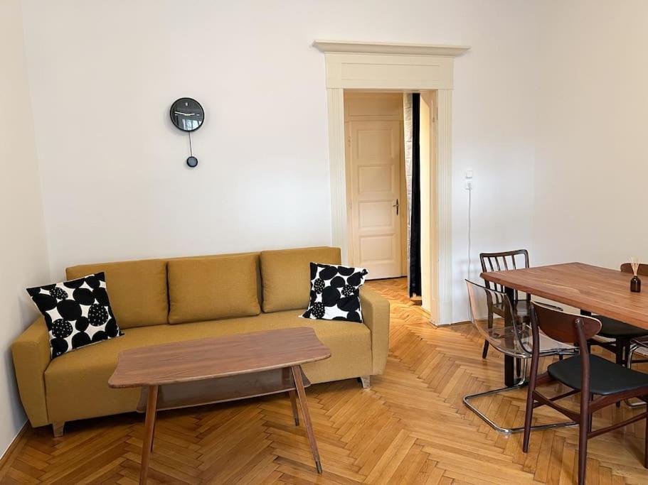 Authentic Buda Apartamento *