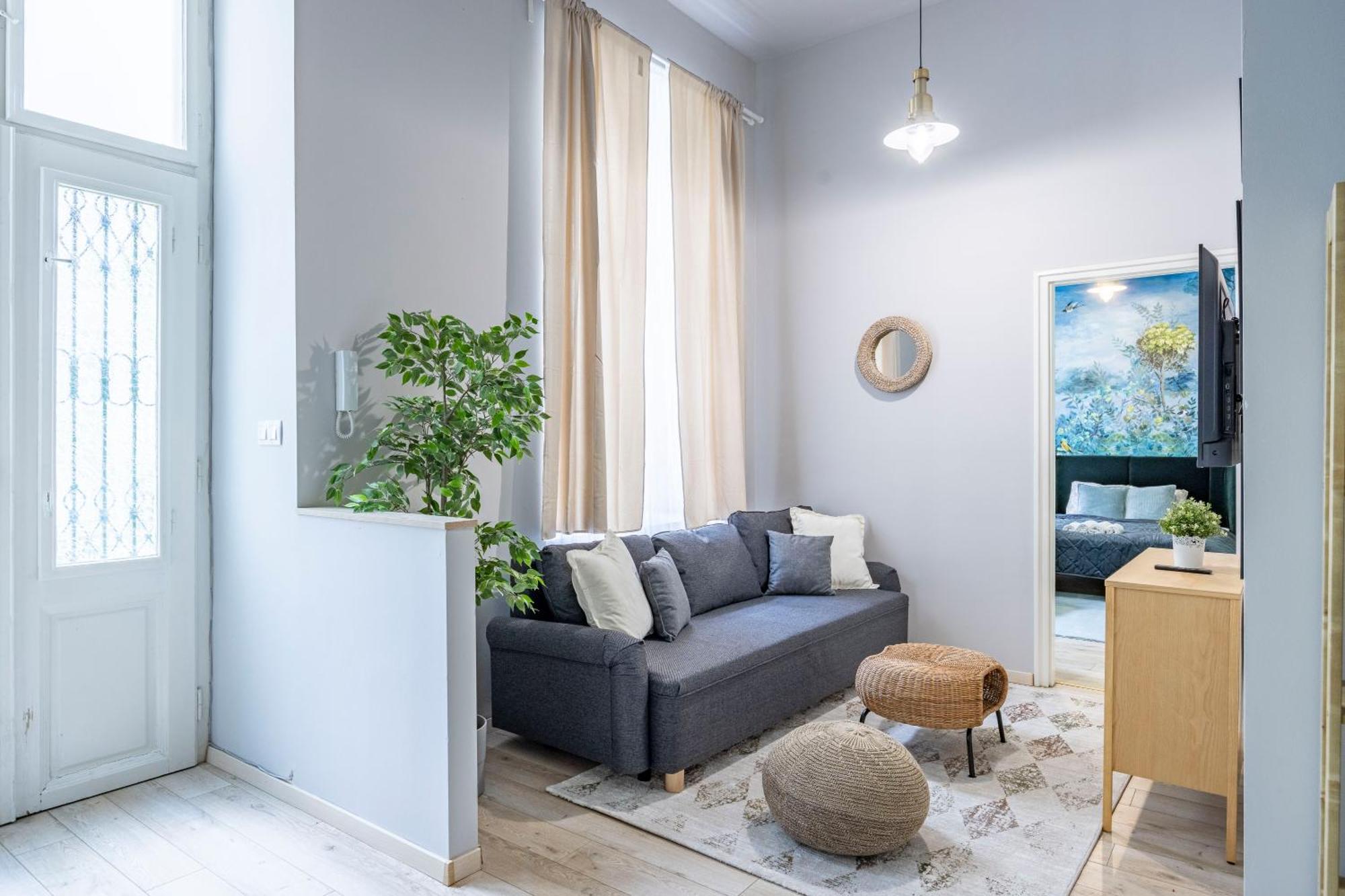 Hidden Gem With Terrace On The Andrassy Fashion Road Budapest