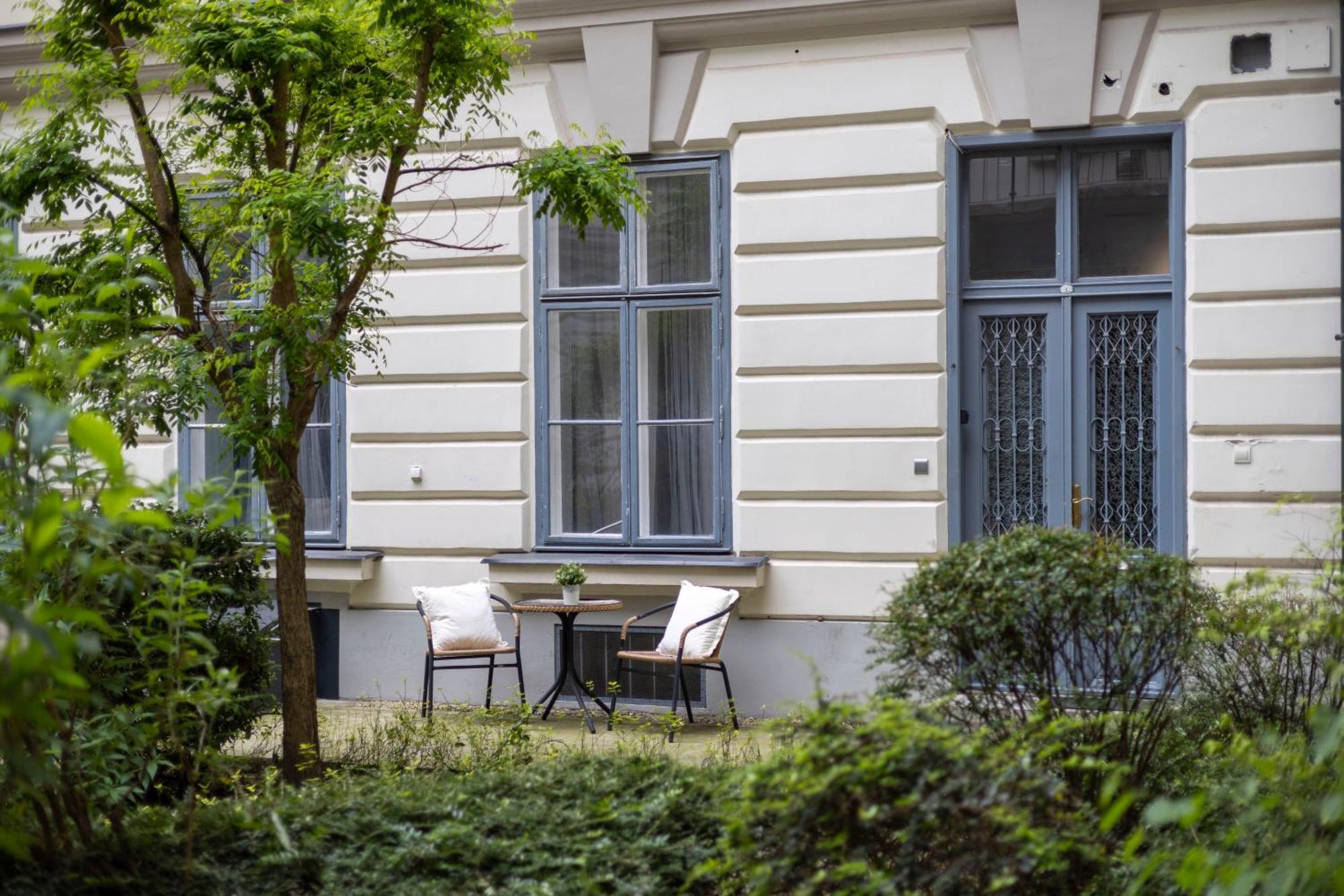 Apartment Hidden Gem With Terrace On The Andrassy Fashion Road *