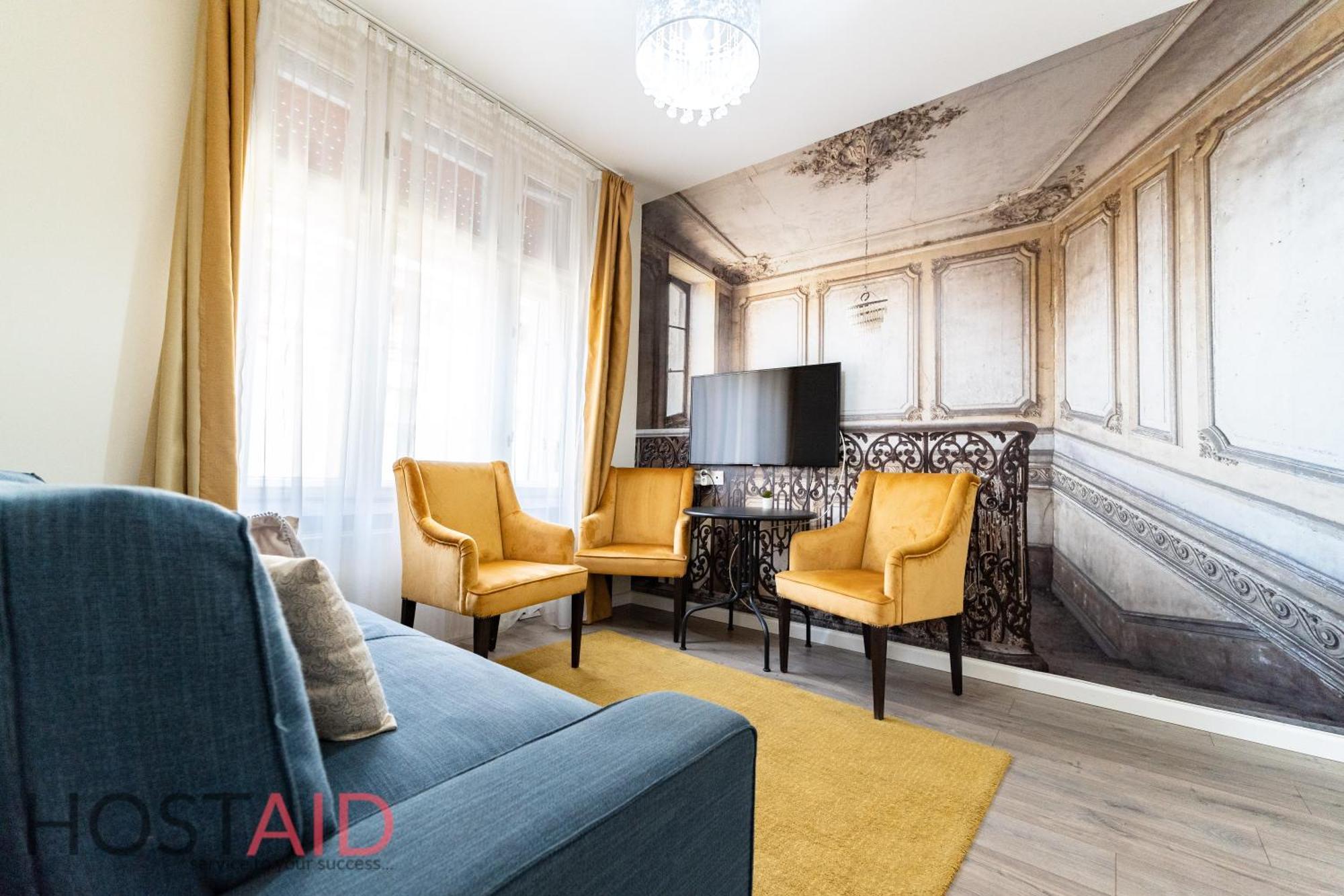 Dh30 - - Hostaid * Budapeszt