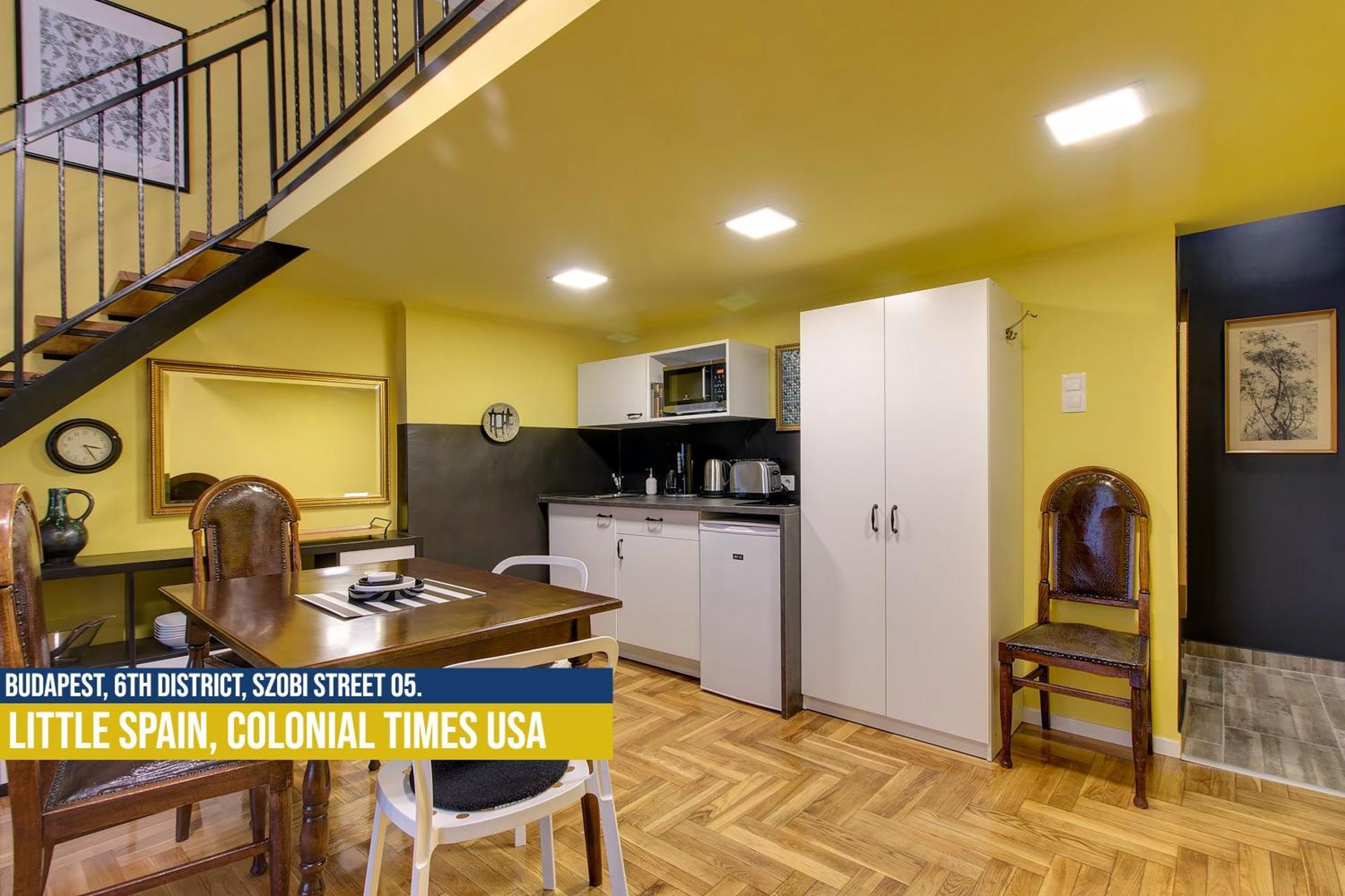 Little Americas Colonial Times Apartment Budapest