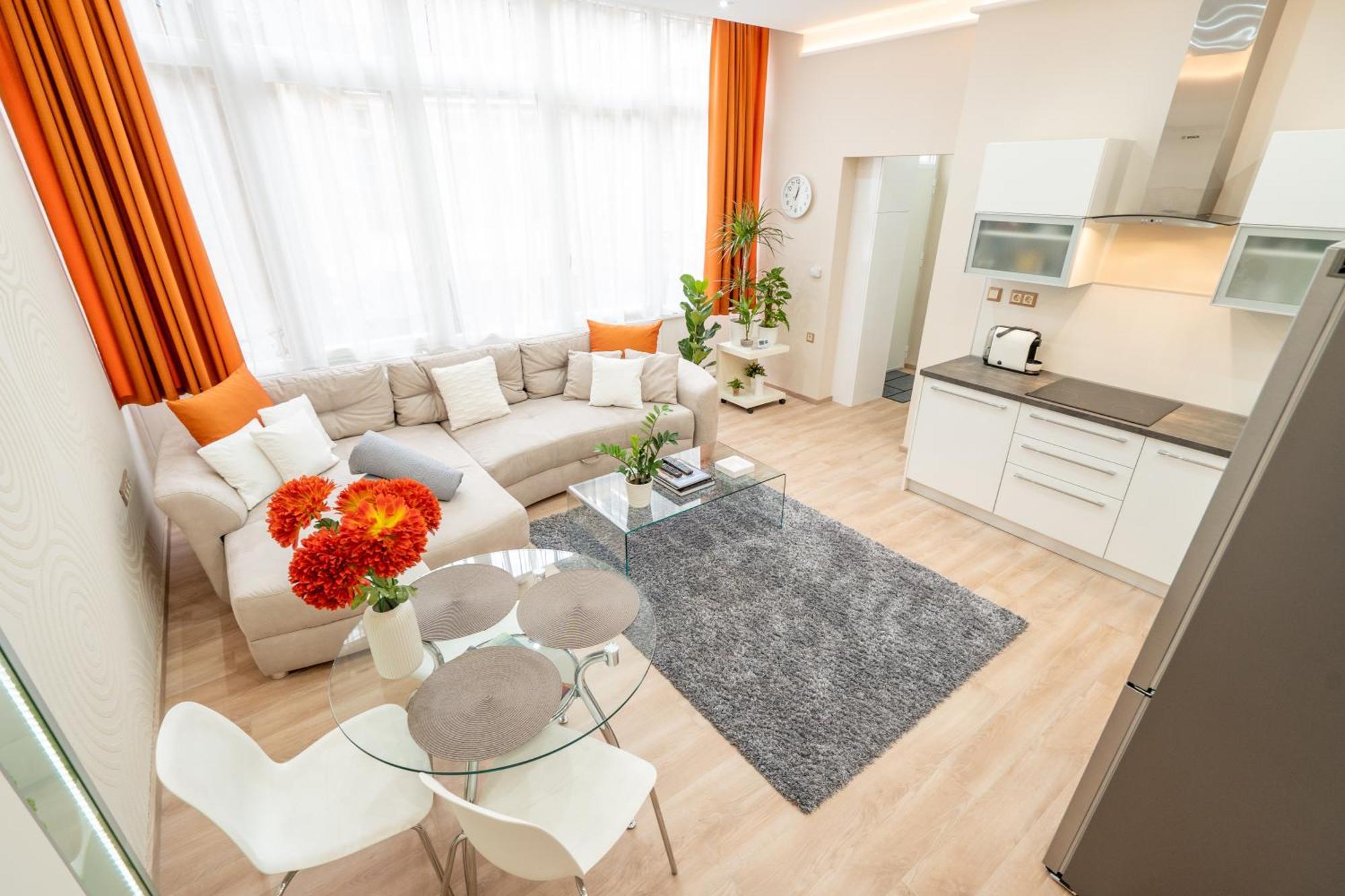 Apartamento Modern, Quiet & Cozy In The Middle Of Downtown Near Danube At Fashion Street