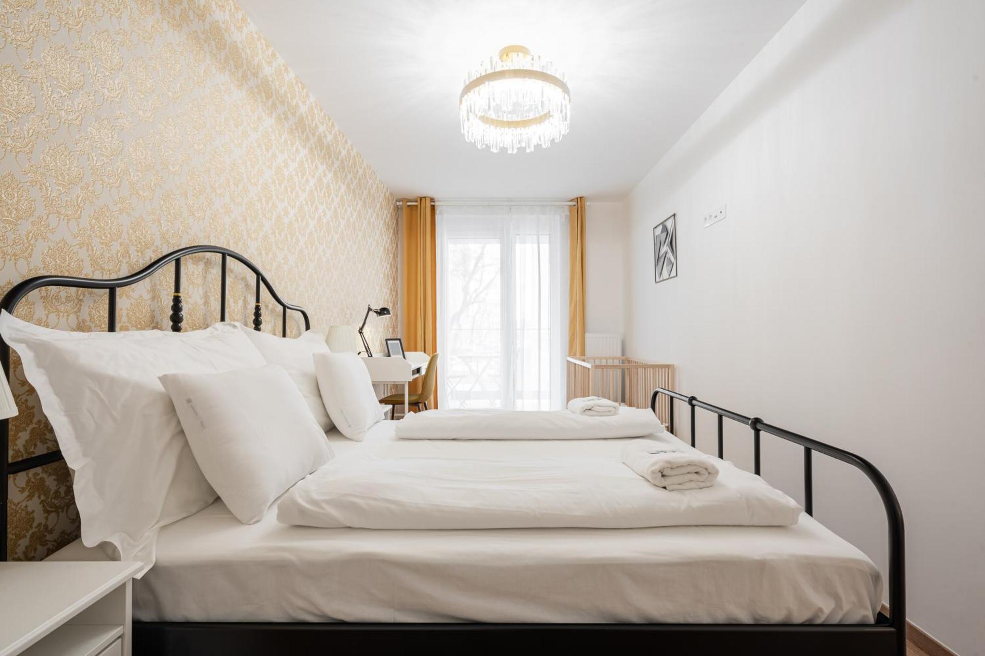 Apartment Near The River 1 *