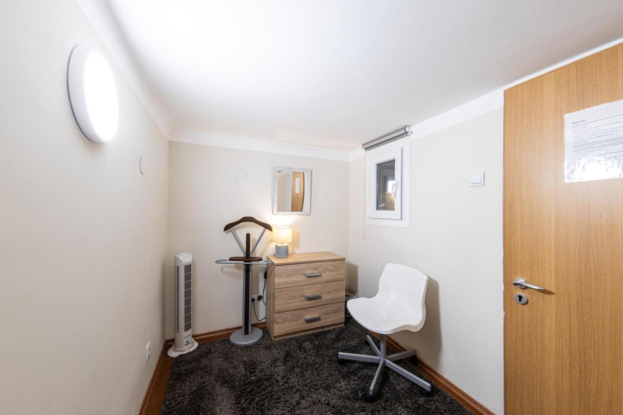 Urban Hostal