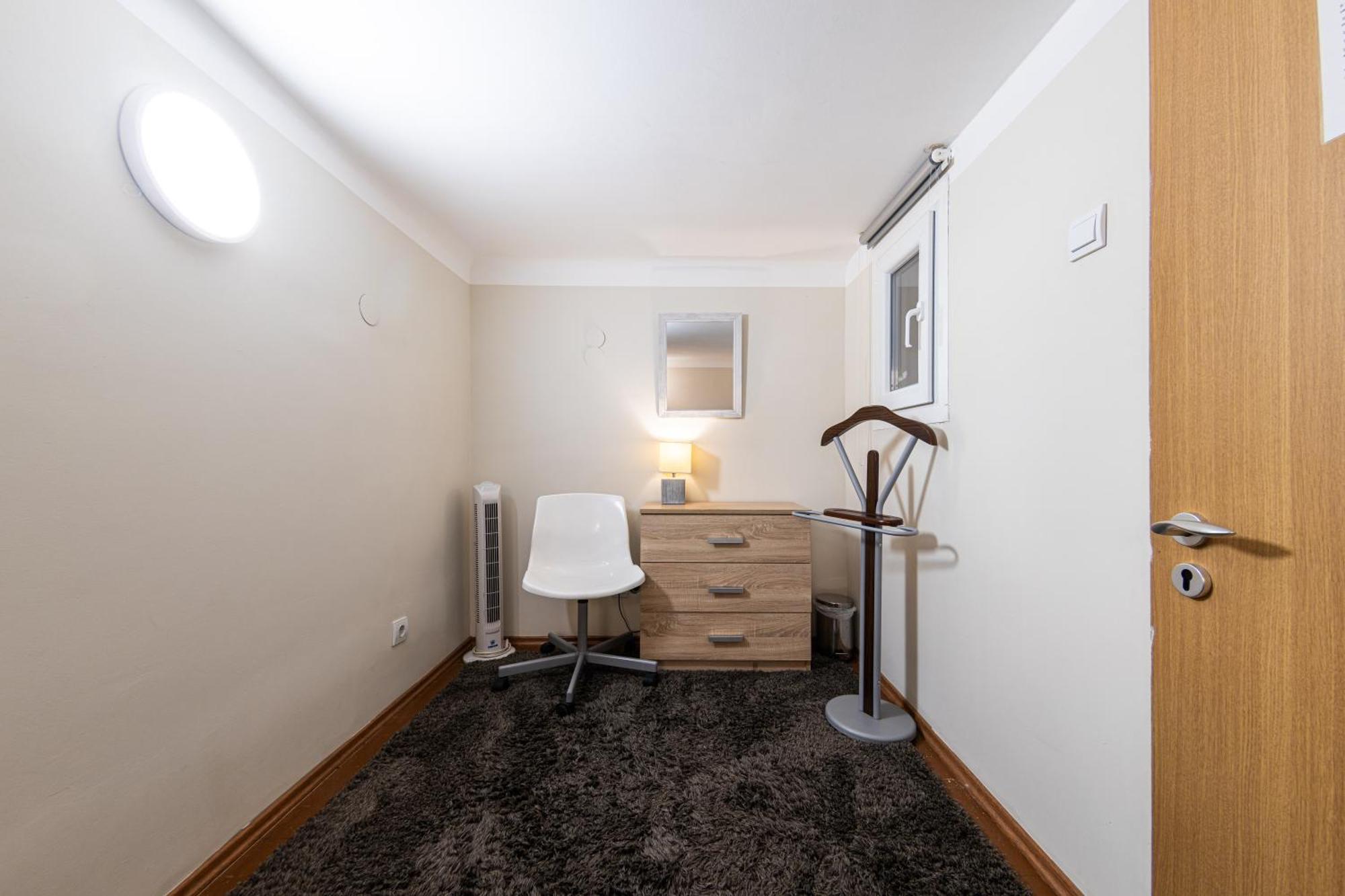 Urban Hostal