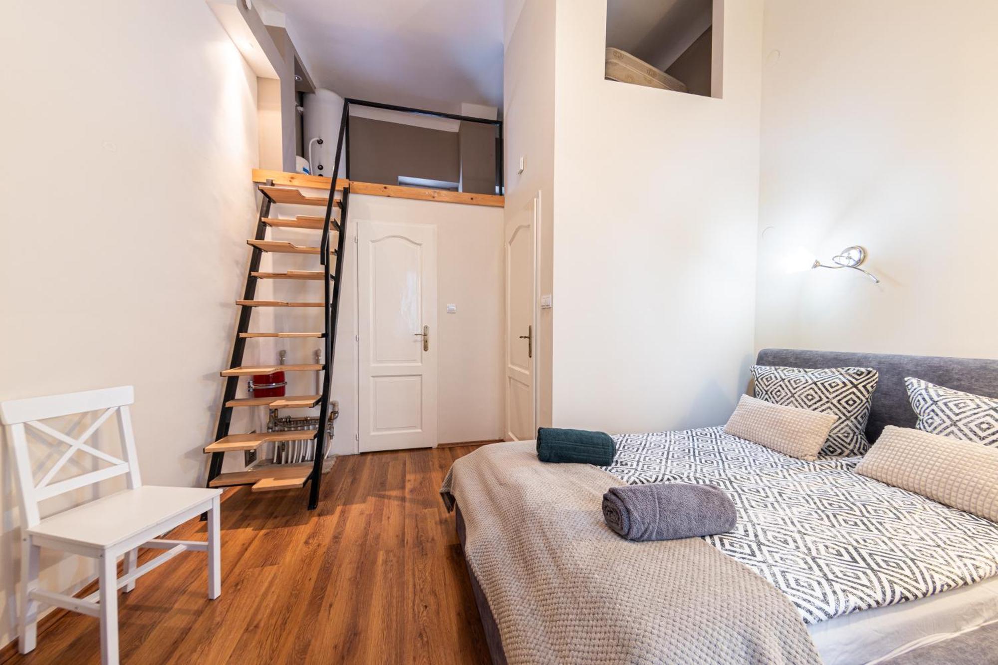 Hostal Urban *