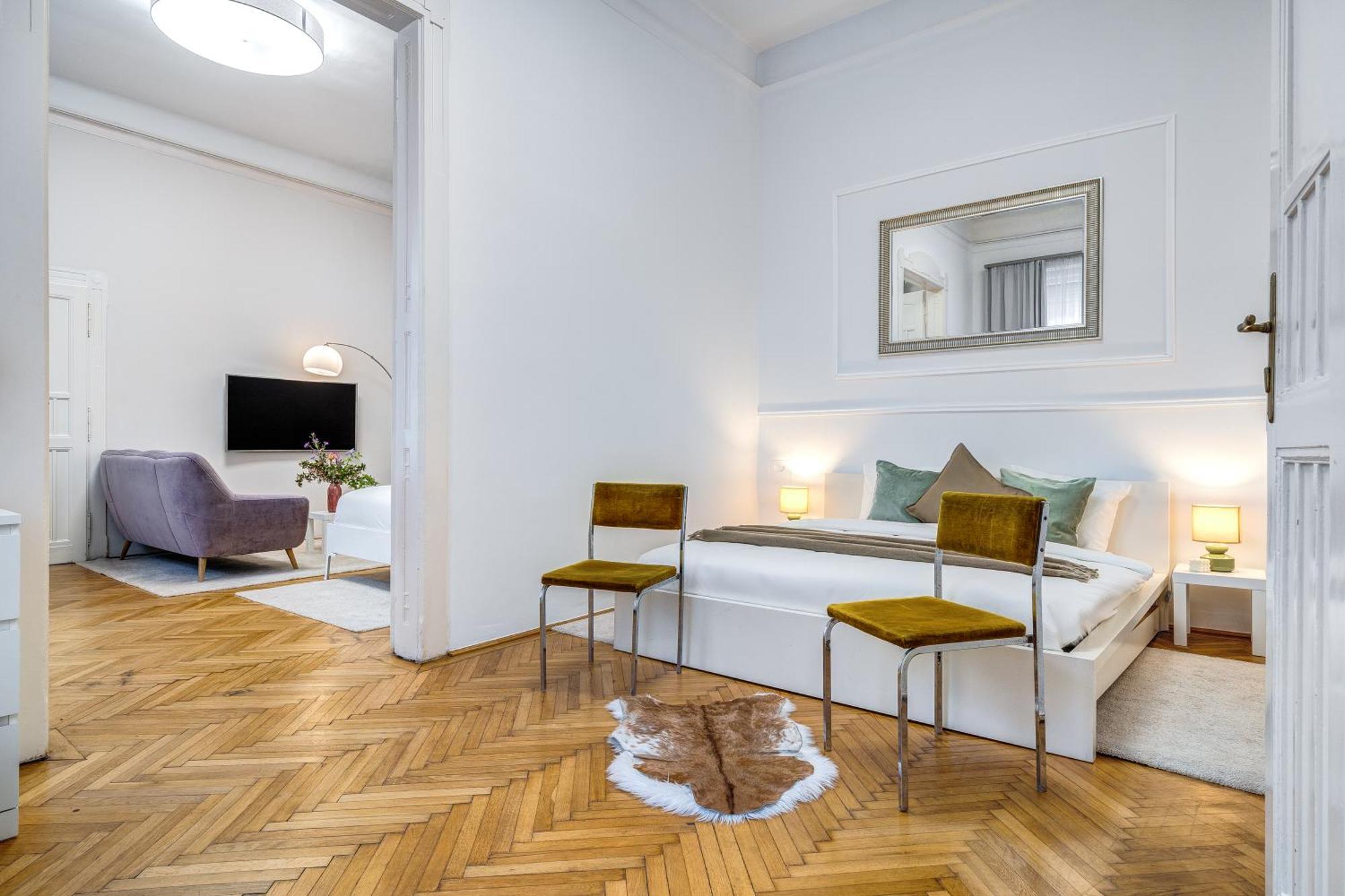 Szekely Bertalan Apartment *