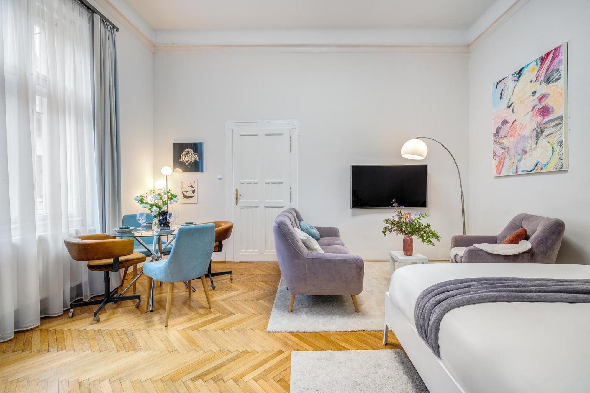 Szekely Bertalan Apartment *