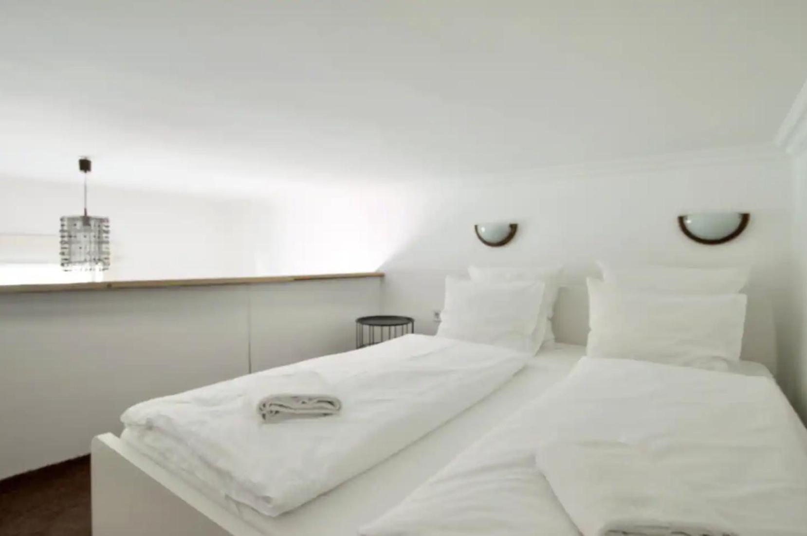 Standard By Hi5 - Wesselenyi 8 * Budapest