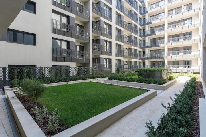 Royal In The Center With Free Parking! Apartmán *