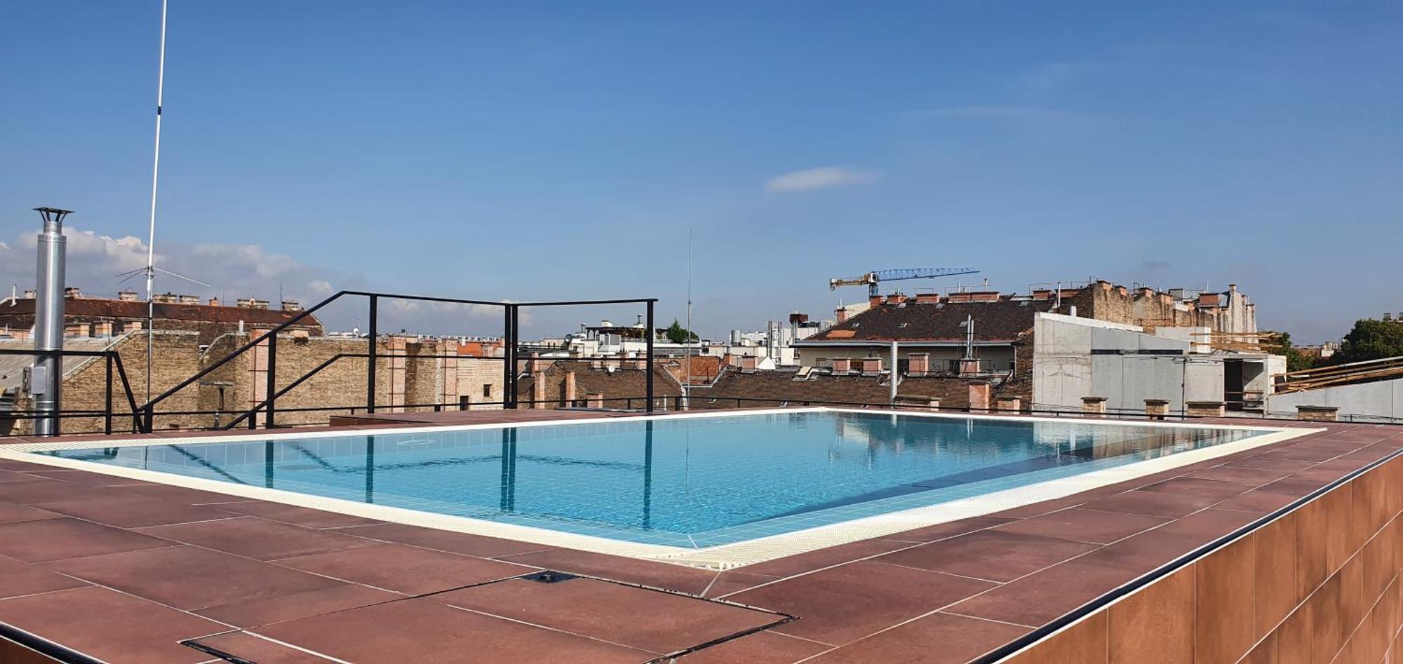 Royal In The Center With Free Parking! Budapest