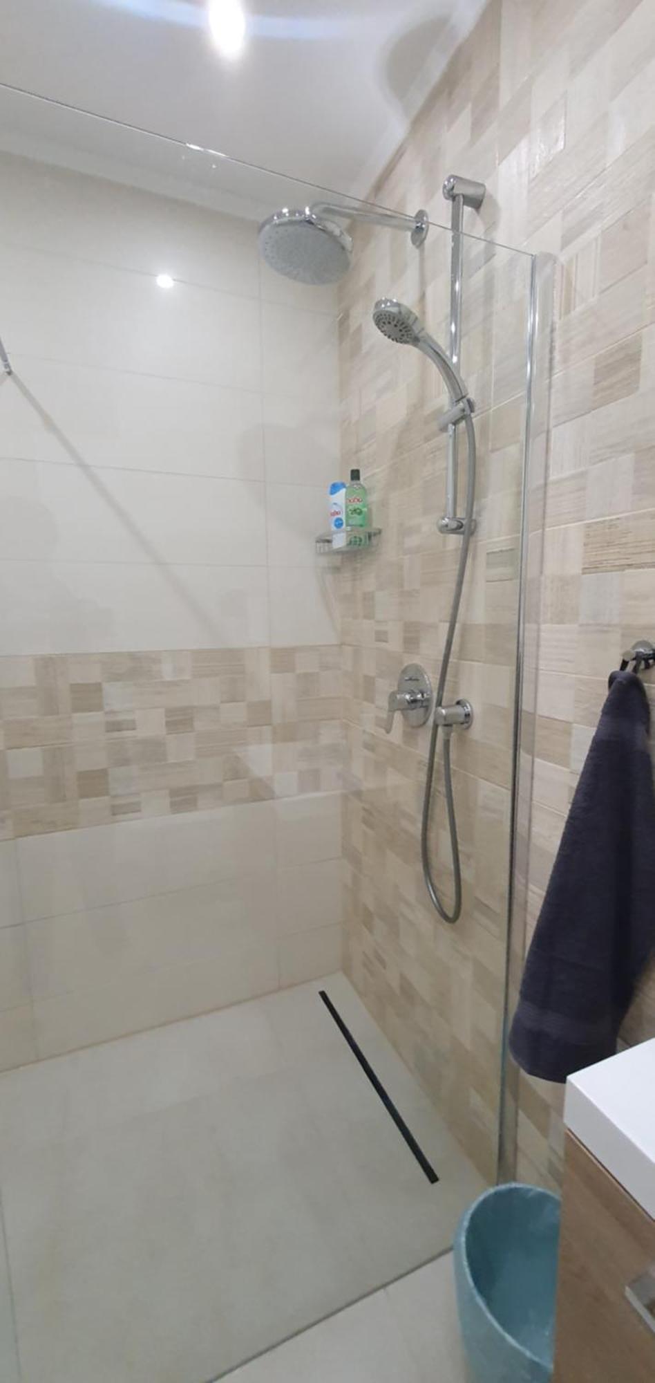 Royal In The Center With Free Parking! Apartman