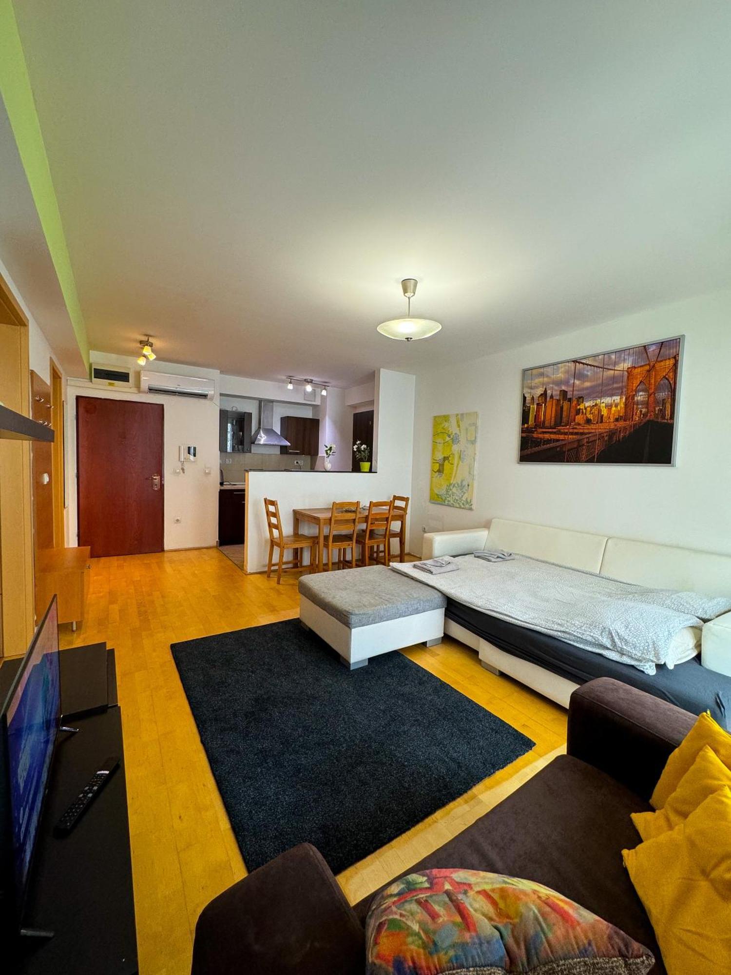 Downtown Family Apartament *