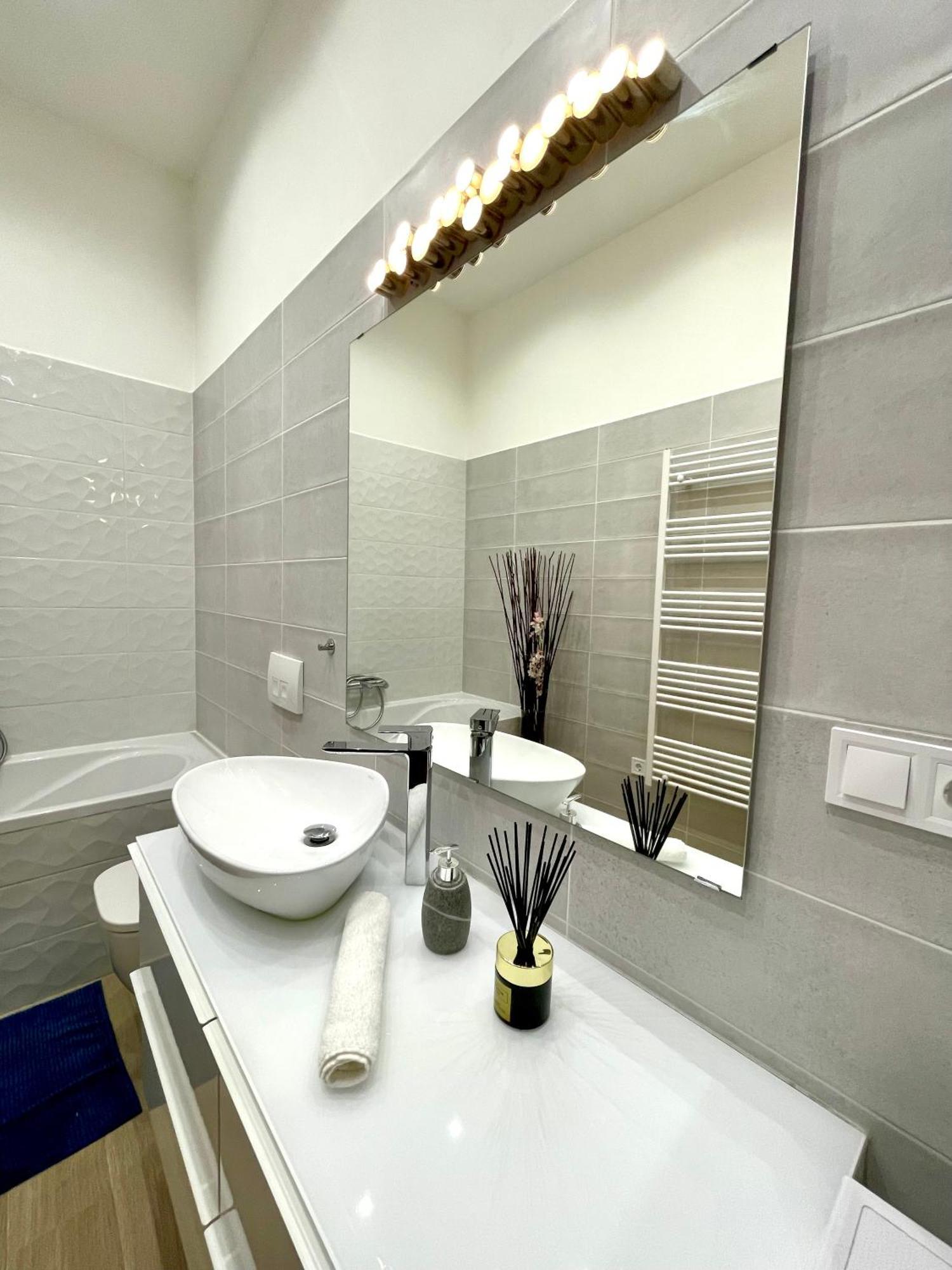 Smart Near The Westend City Center * Budapest