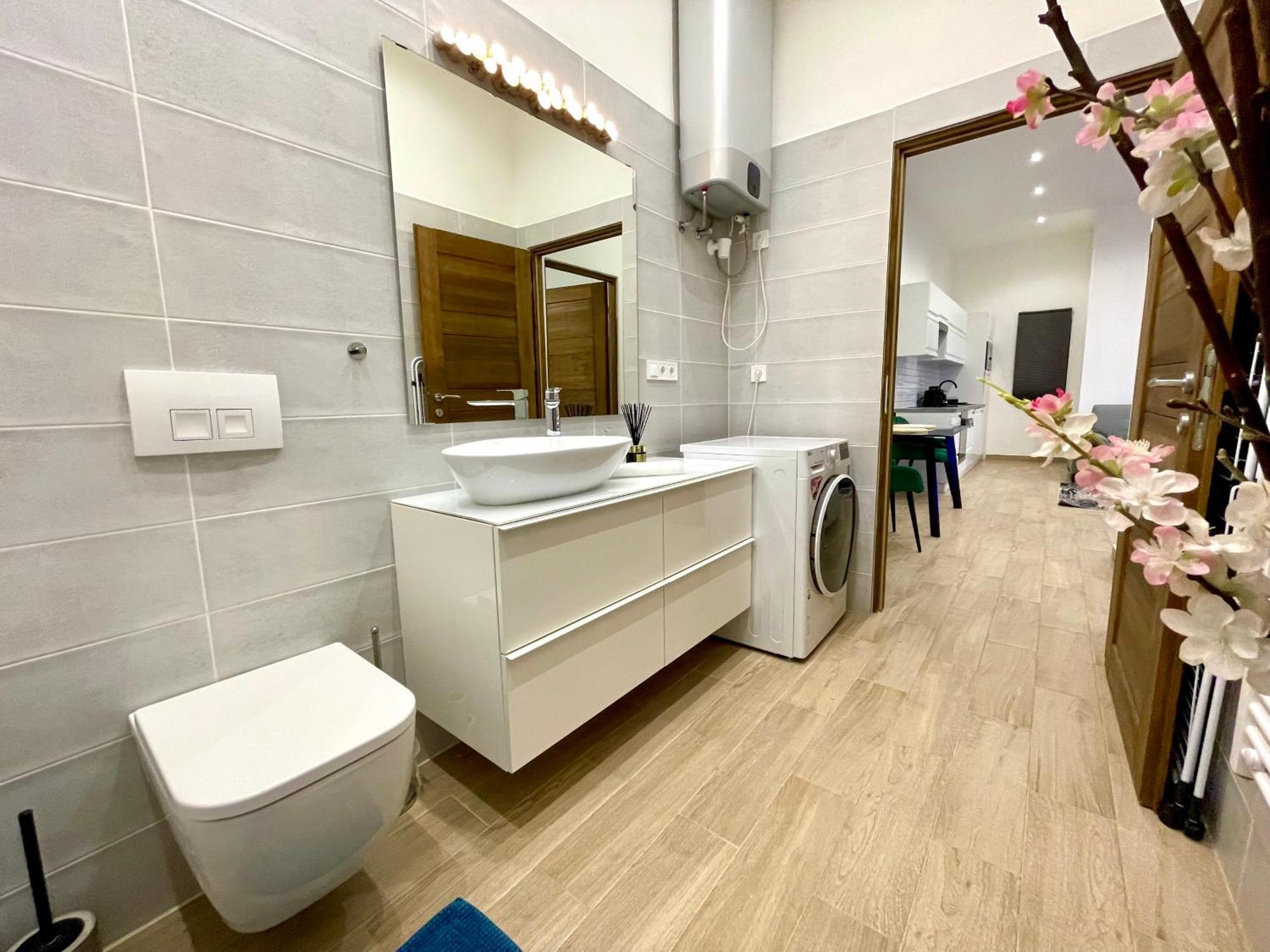 Apartment Smart Near The Westend City Center Budapest