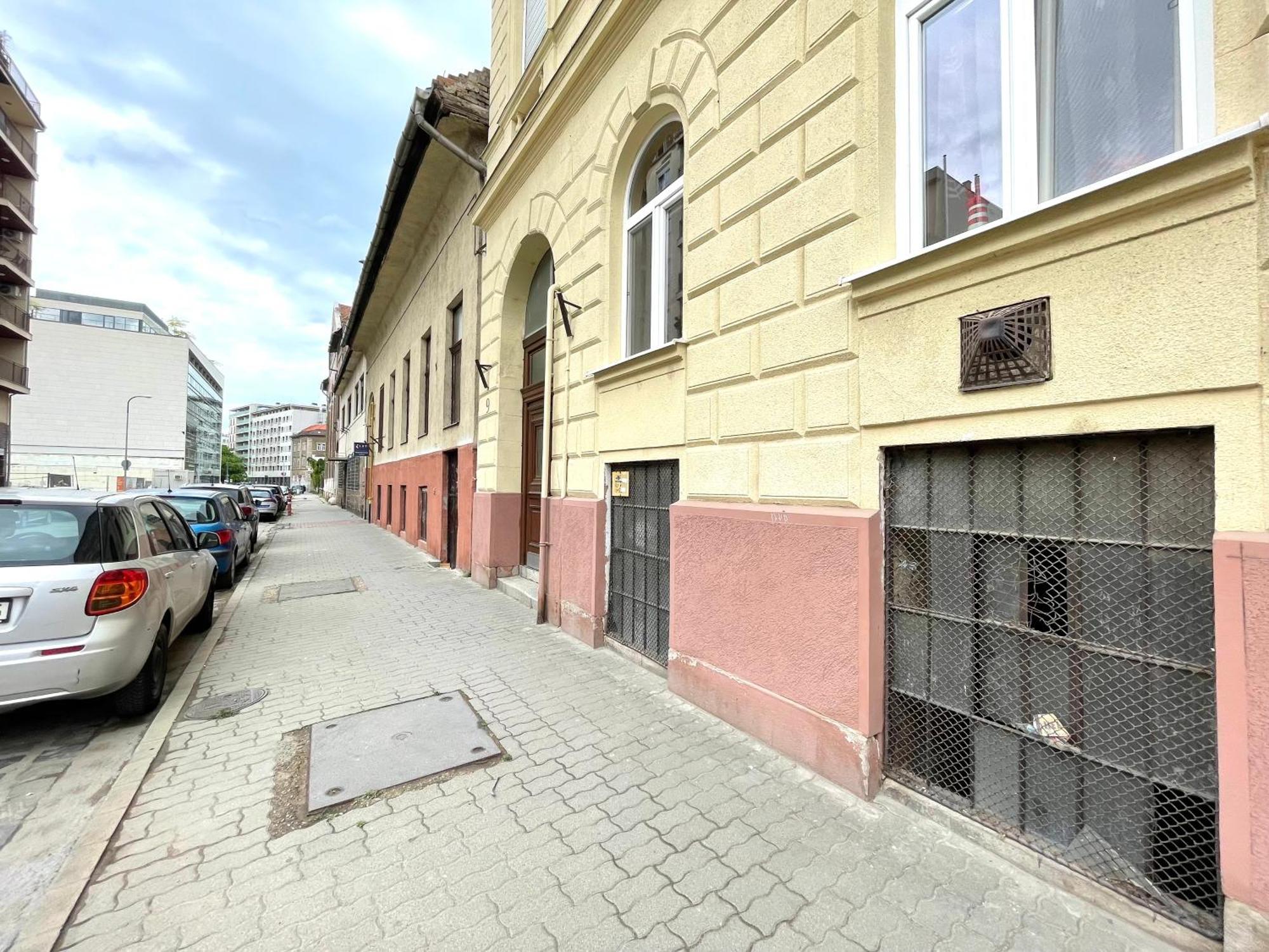 Apartment Smart Near The Westend City Center Budapest