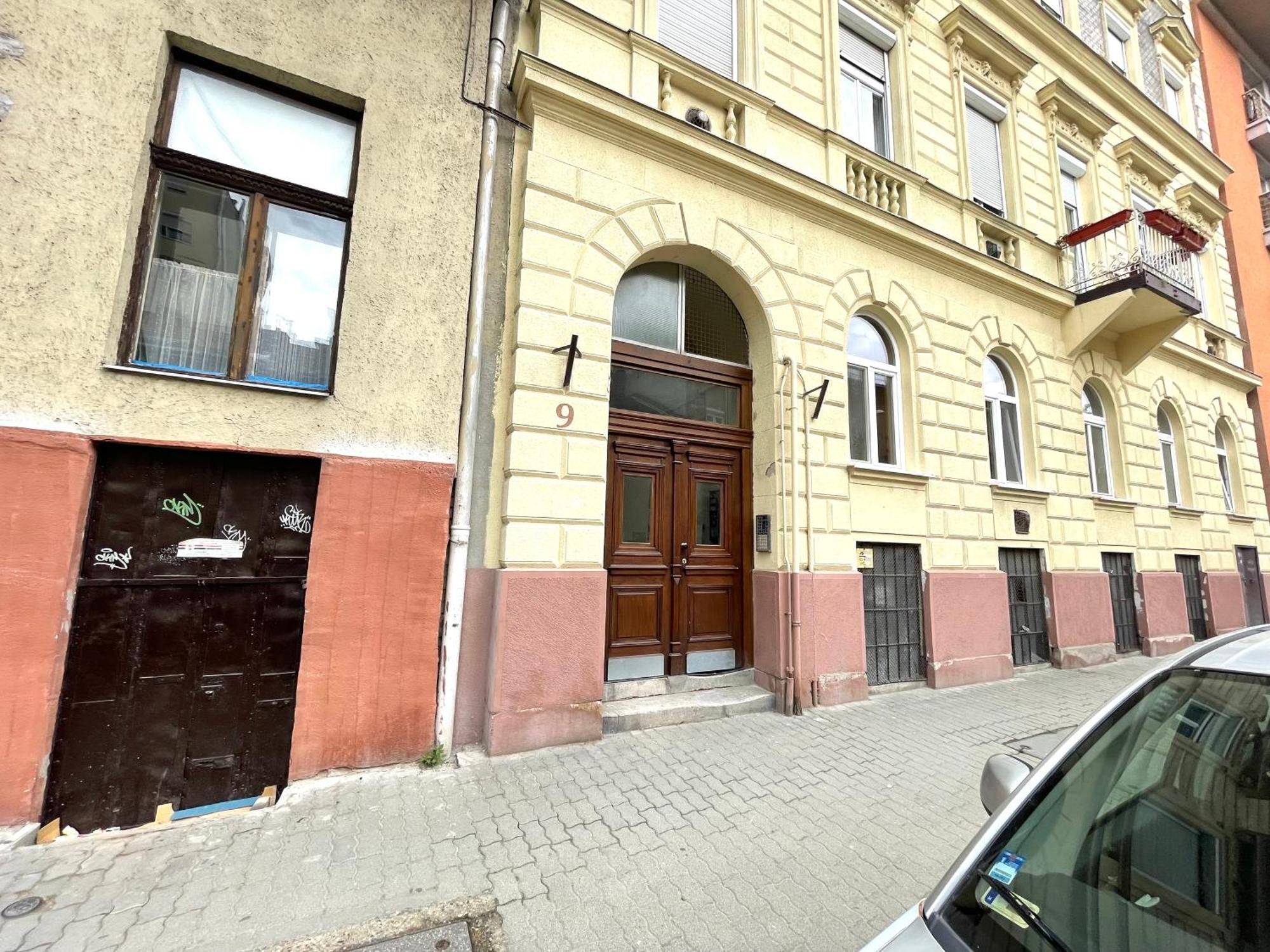 Smart Near The Westend City Center Apartment