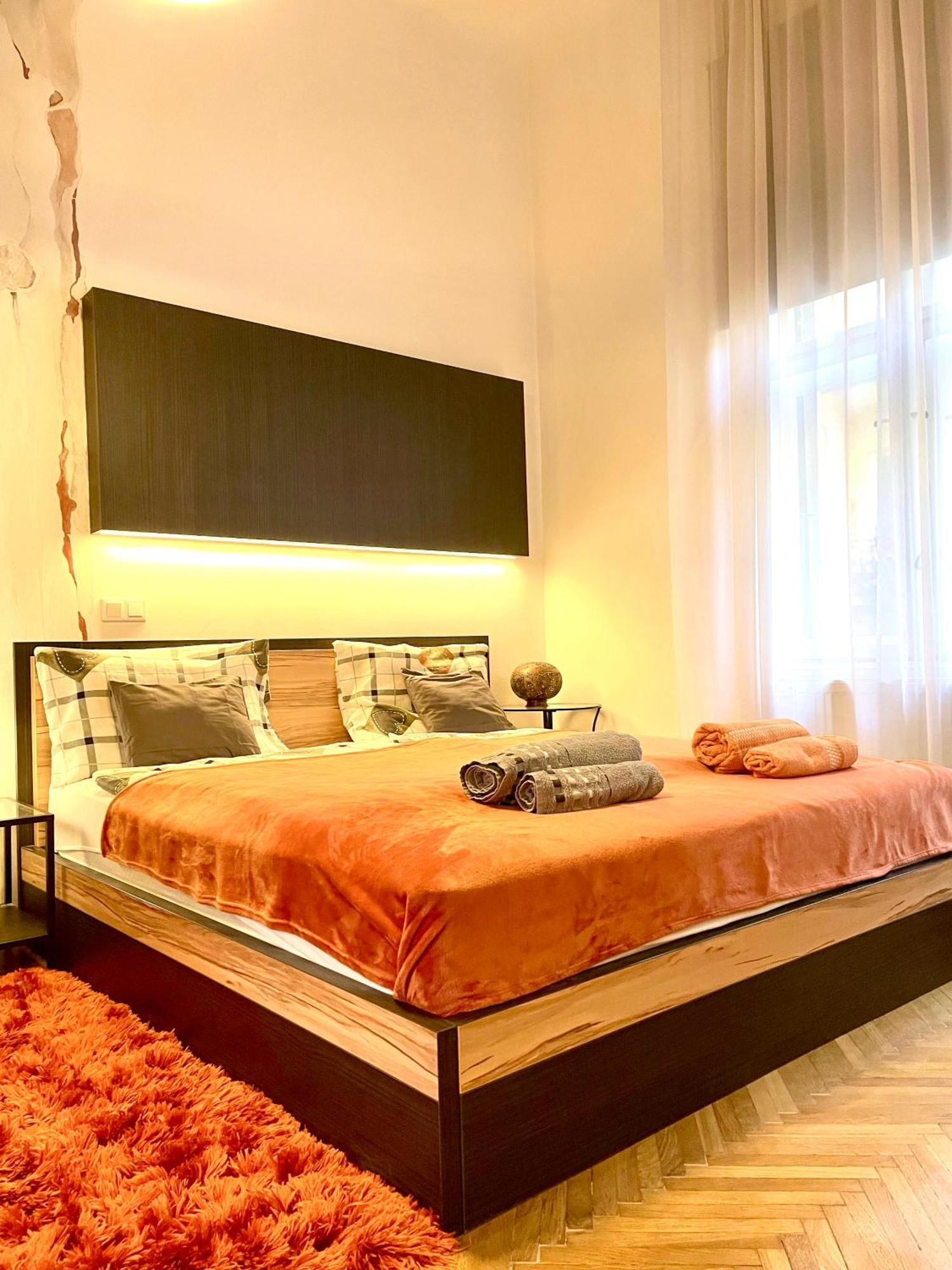 Apartment Orange Pearl 3 Next To Danube Budapest