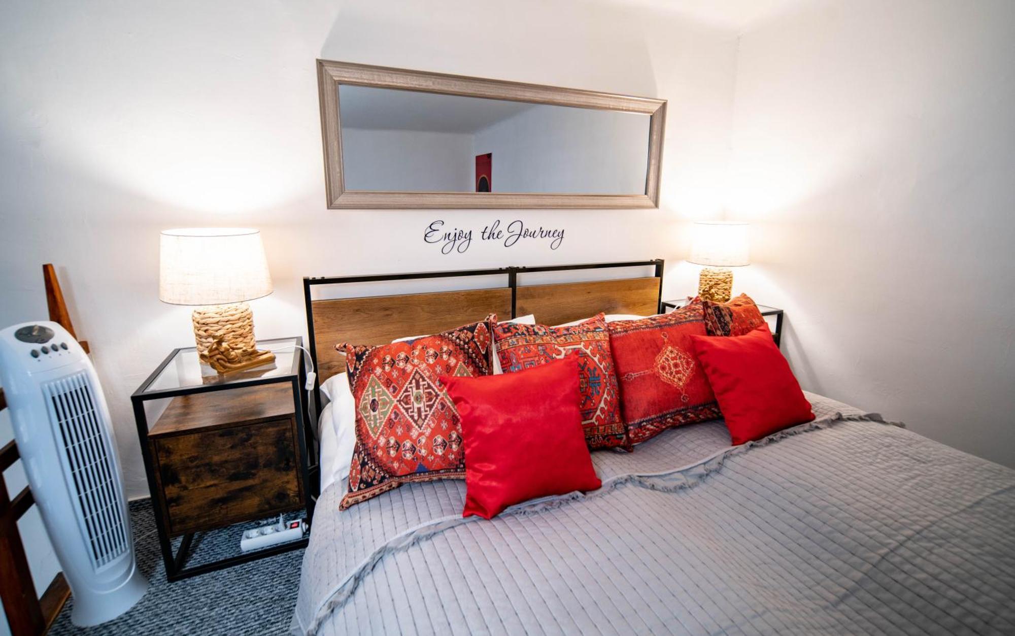 Morocco Lights In Downtown Apartment