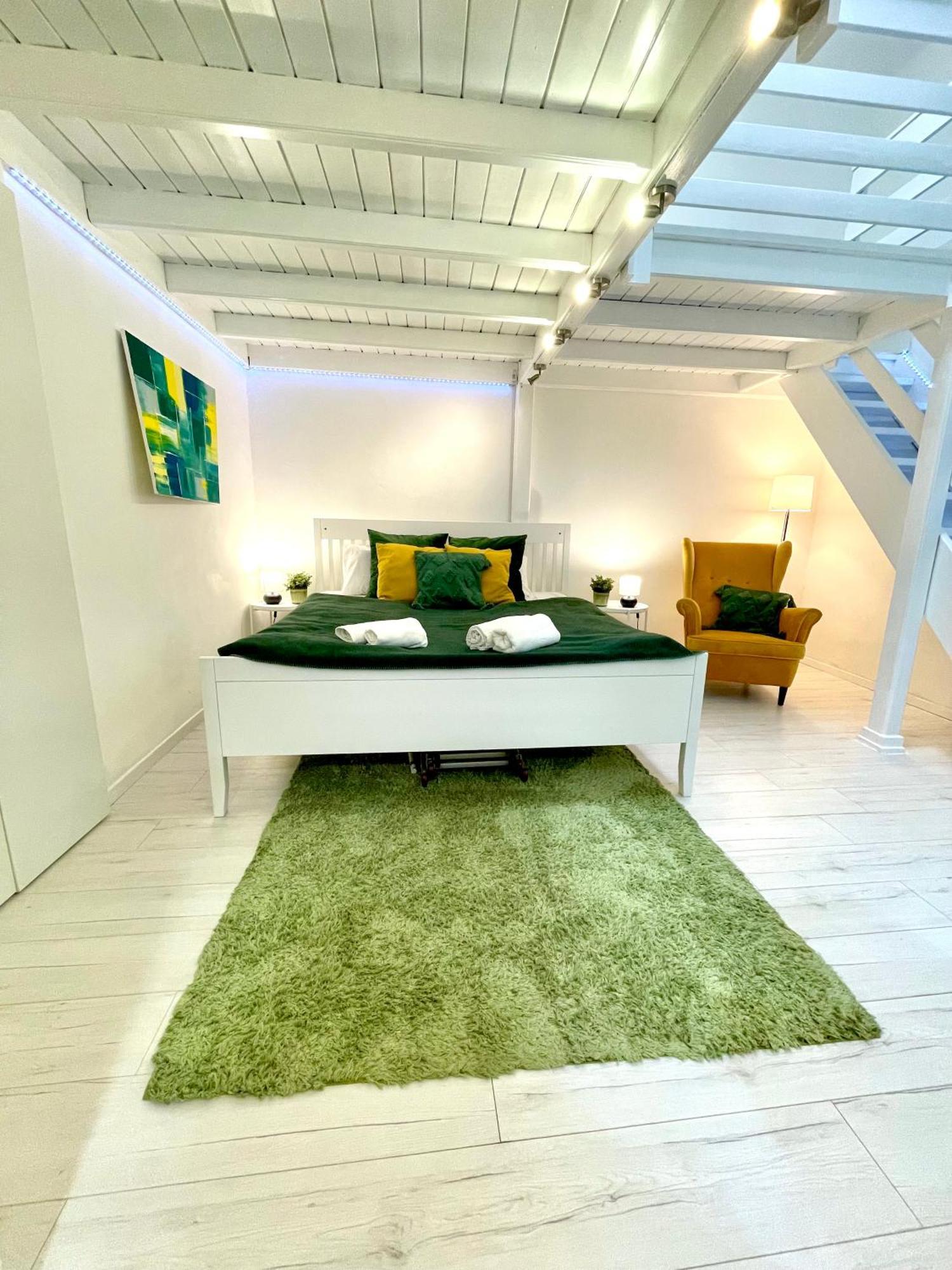 Apartment Teresian Near The Andrassy Street Free Air Conditioner Free Coffee