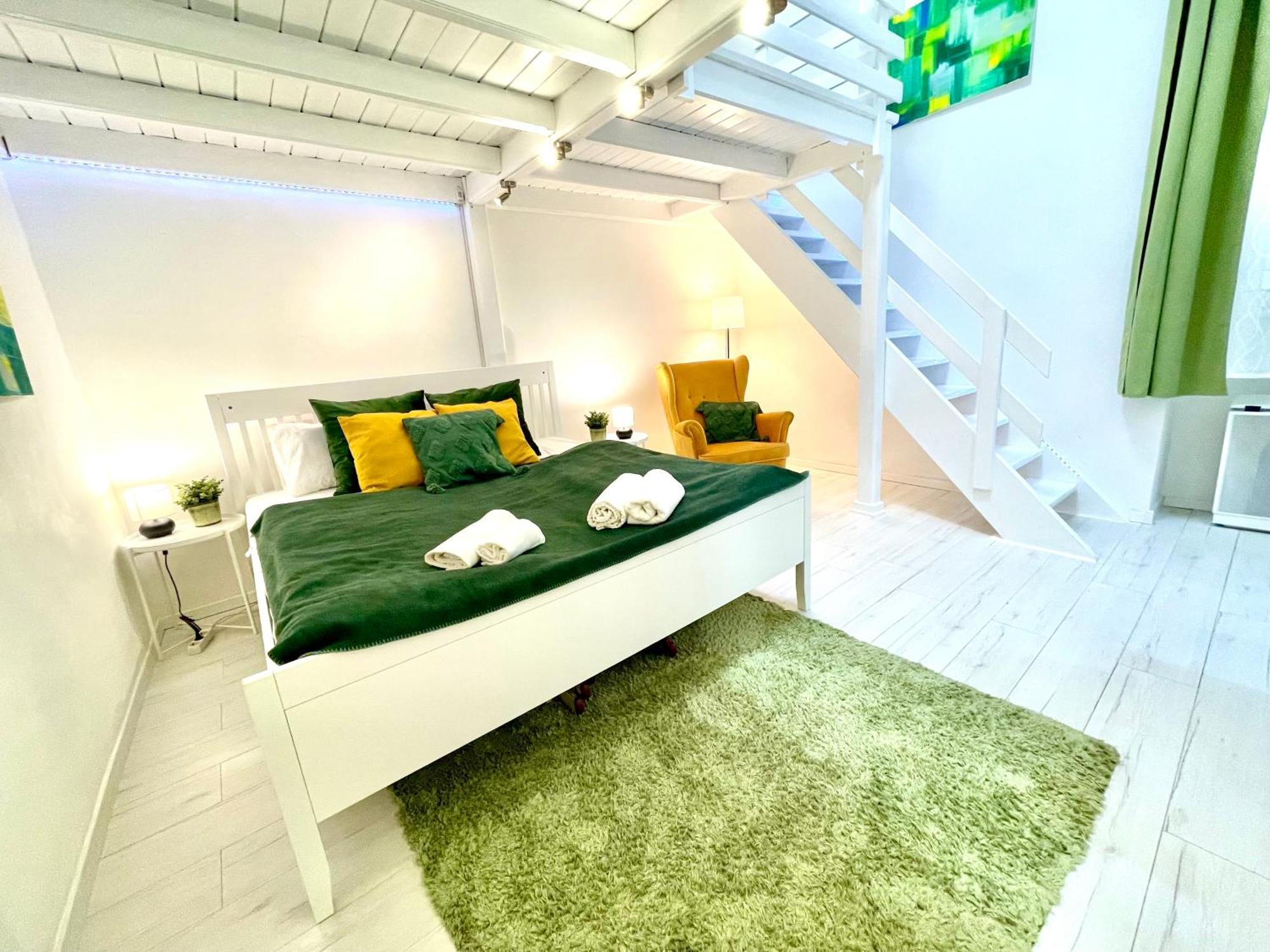 Apartment Teresian Near The Andrassy Street Free Air Conditioner Free Coffee *