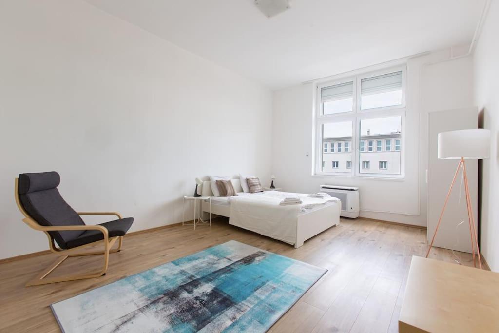 Vaci Close To Thermal Baths Apartment