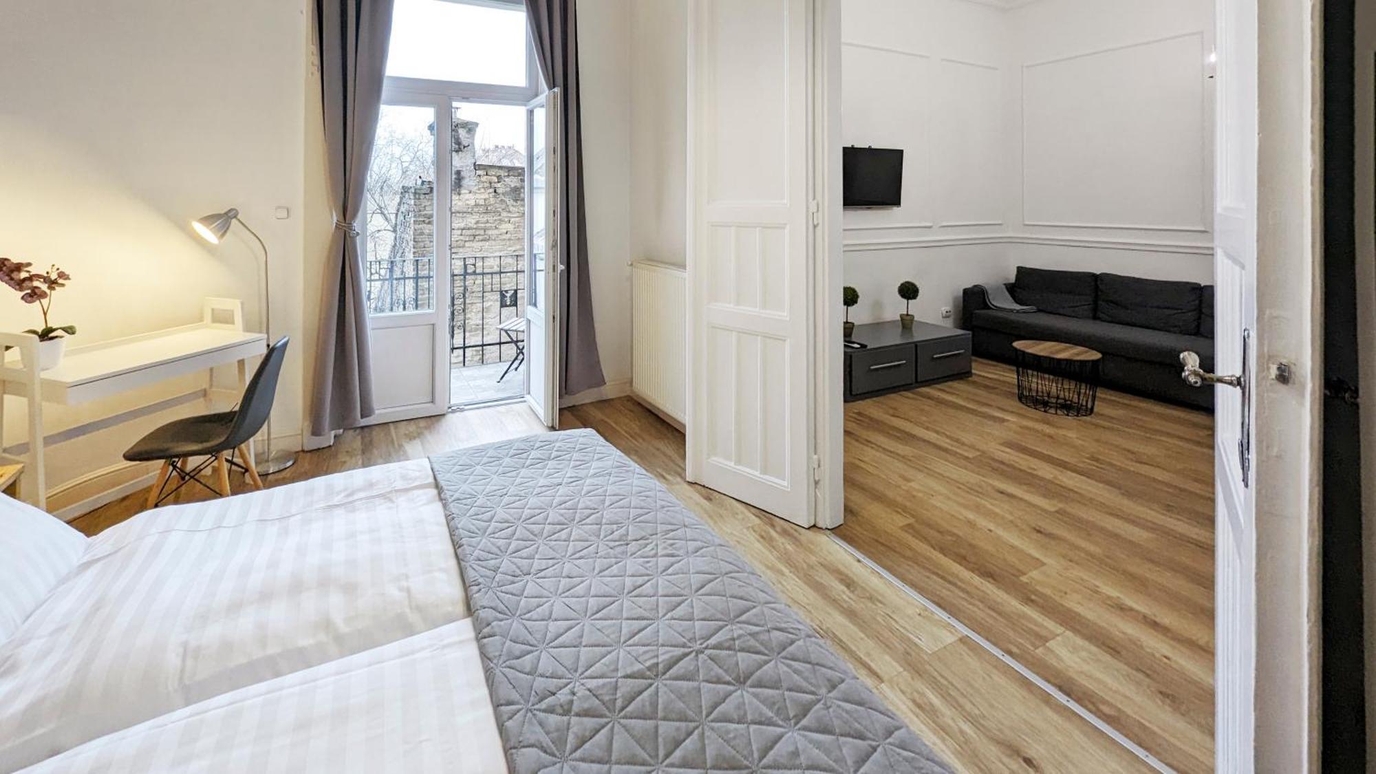 3 In The Beautiful Street Apartamento Budapest