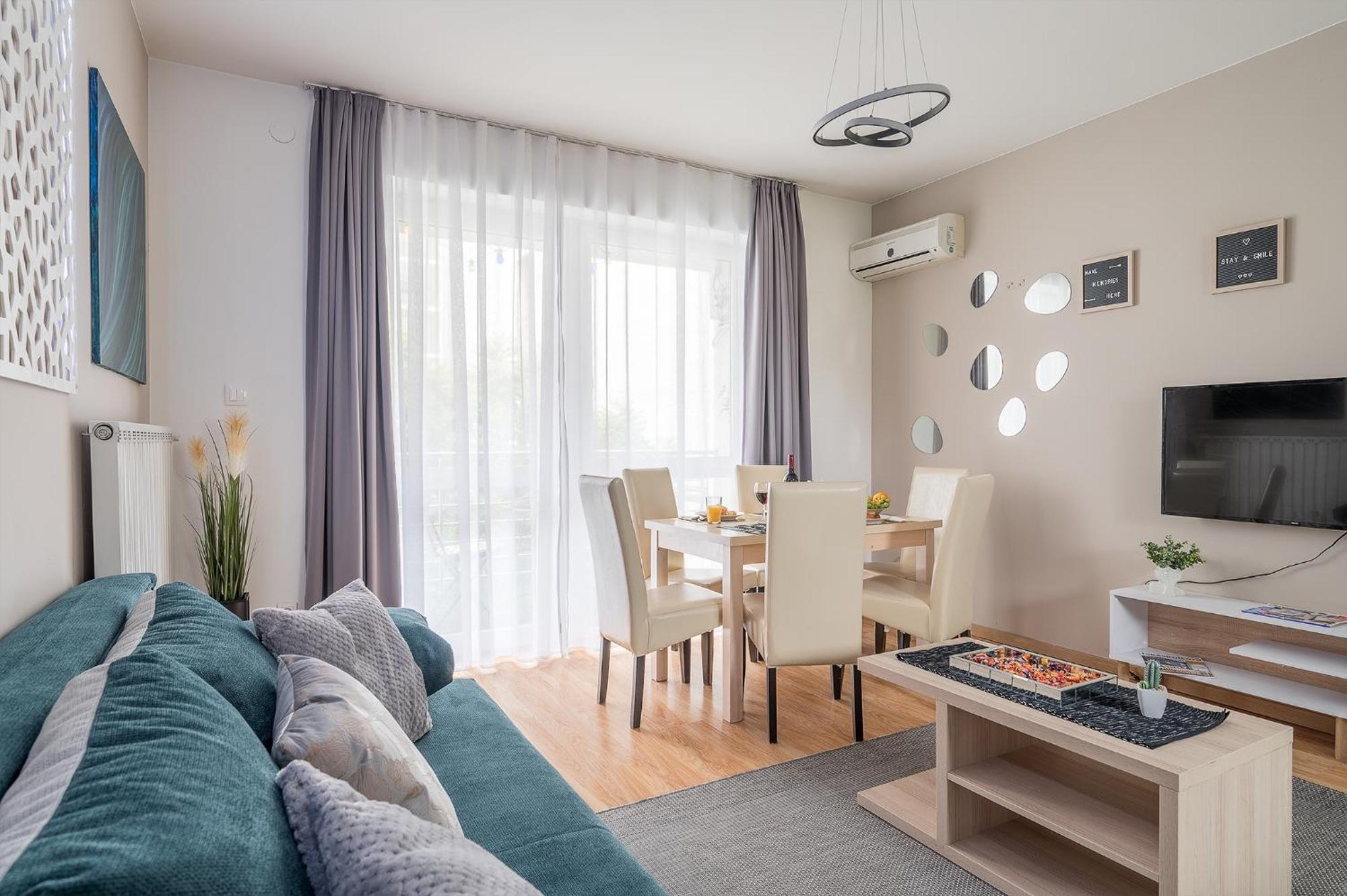 Two-bedrooms Cbd Bp Apartment *