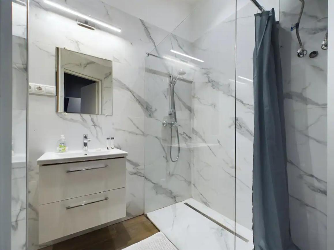Apartament Cosy Gray In Heart Of