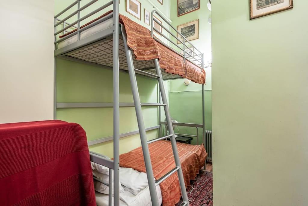 Jozsef-corvin Apartamento Budapest
