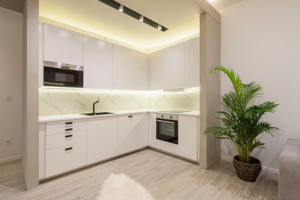 Scandinavian - By The Opera Appartement