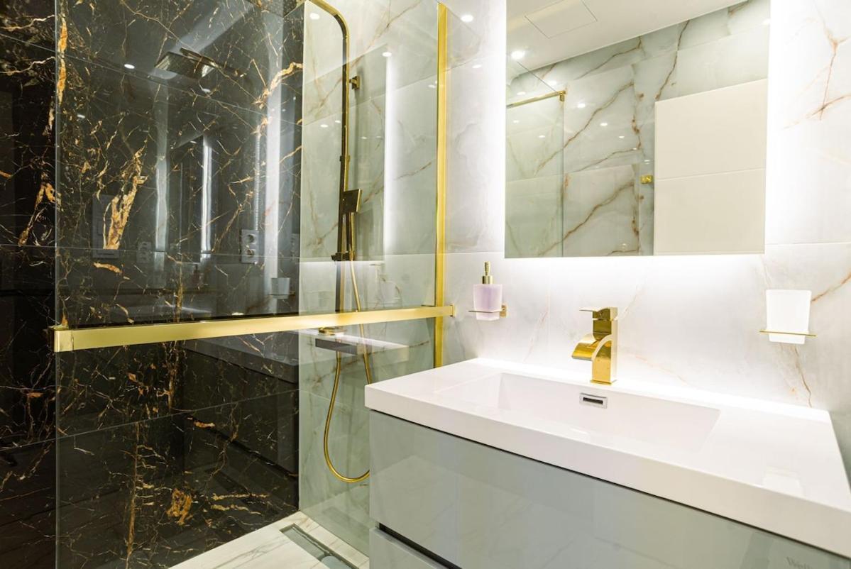 Appartement Designer Oasis 5 Star Location Hot Tub View