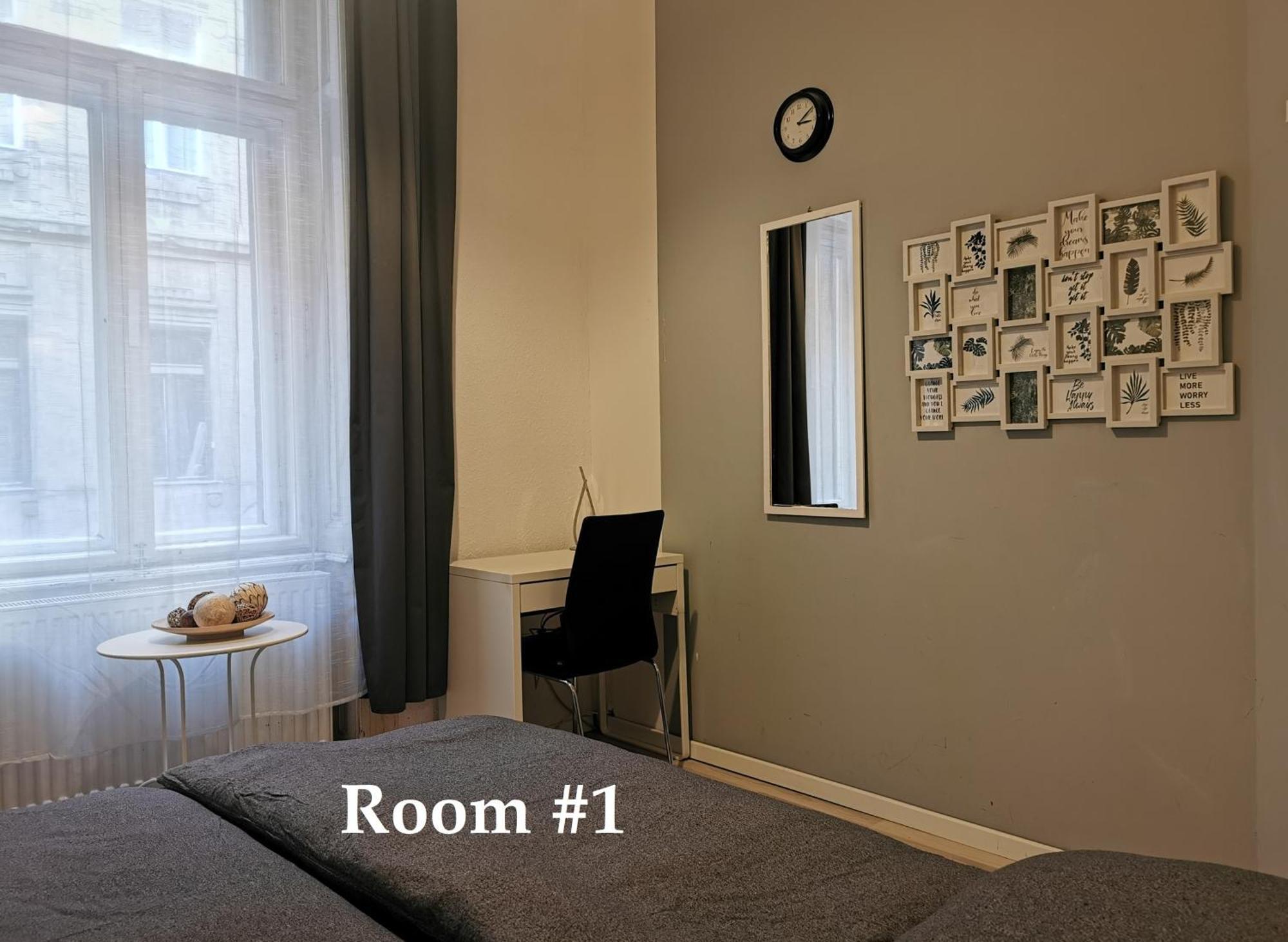 Emerald Apartment *