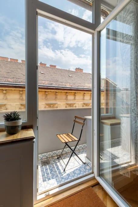 Elegant And Modern In The Centre Lejlighed Budapest