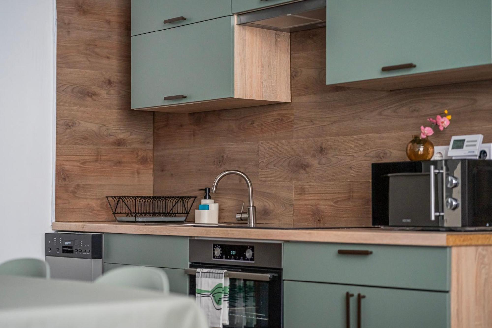 Premium With 4 Bedrooms 3 Bathrooms Budapest