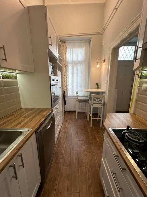 Fancy Cozy 2 Bdr Downtown * Budapešť