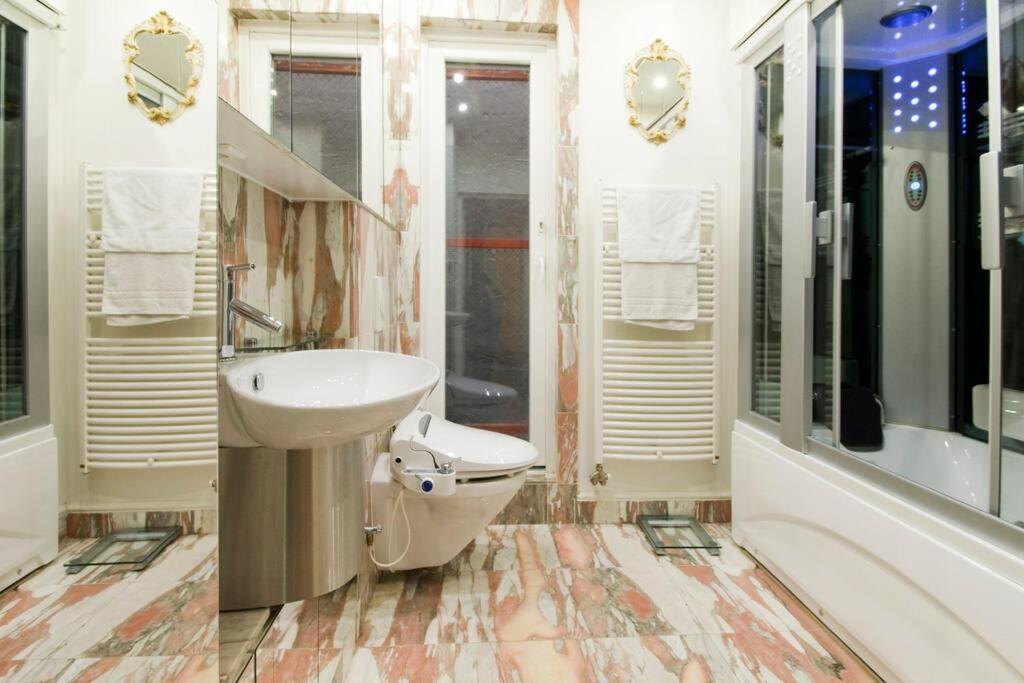 Apartment Ultimate Panorama Luxury! Budapest