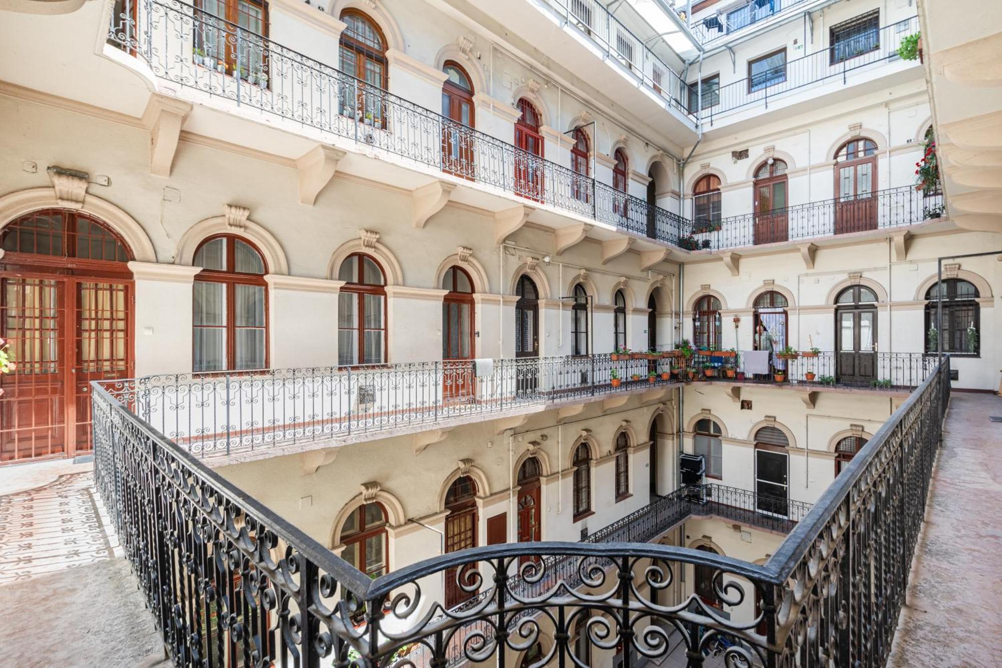 Appartement Cosmopolitan - Chic Getaway In A Fancy Neighbourhood *