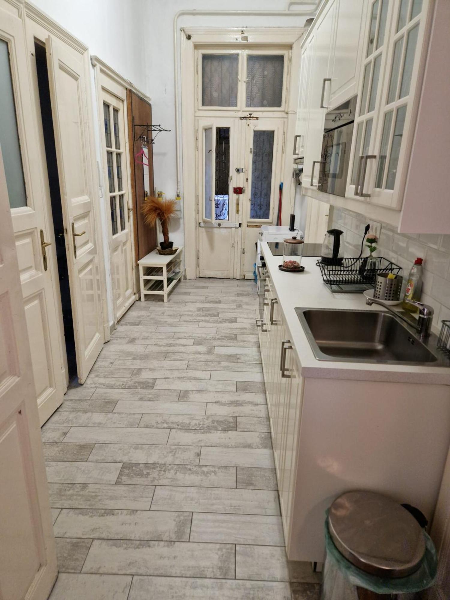 The Five-bedroom Haven Appartamento *