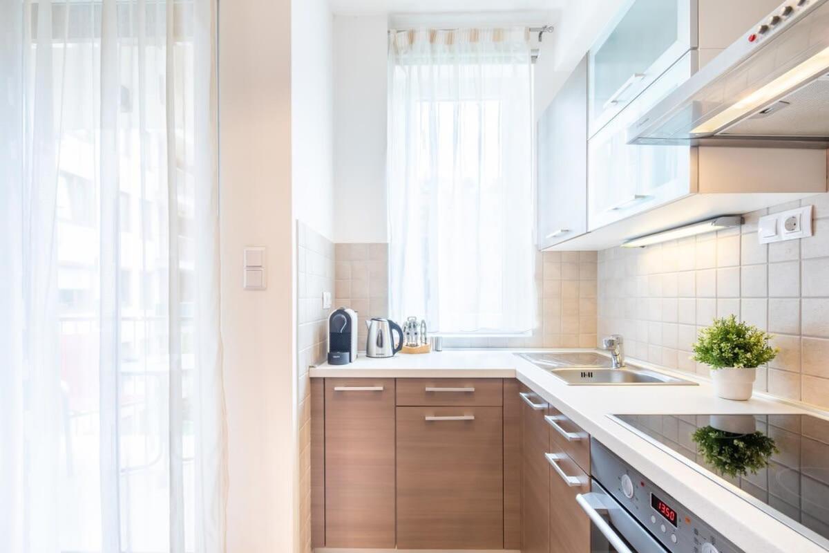 Apartamento - Balcony - Modern Budapest
