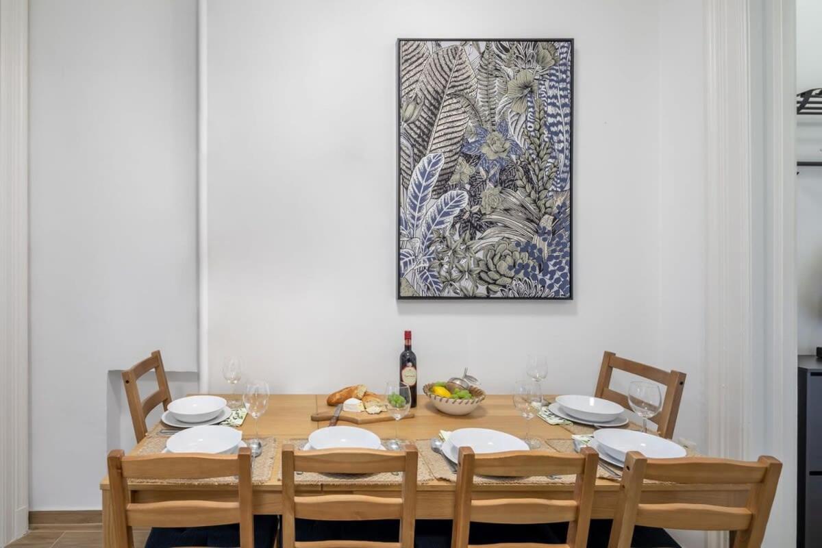 Very Large With Air Conditioning Apartament *