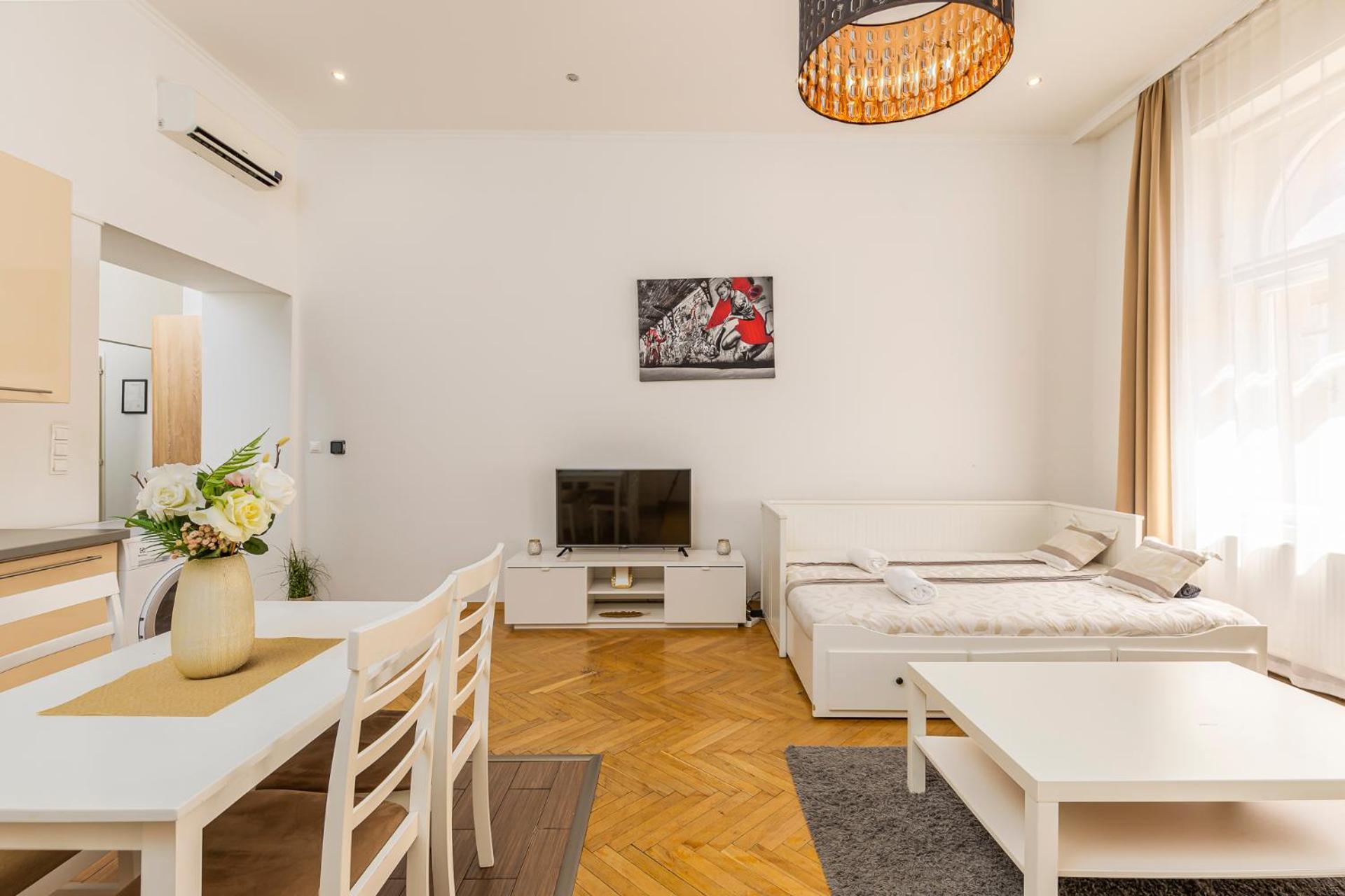 Real Revay Budapest