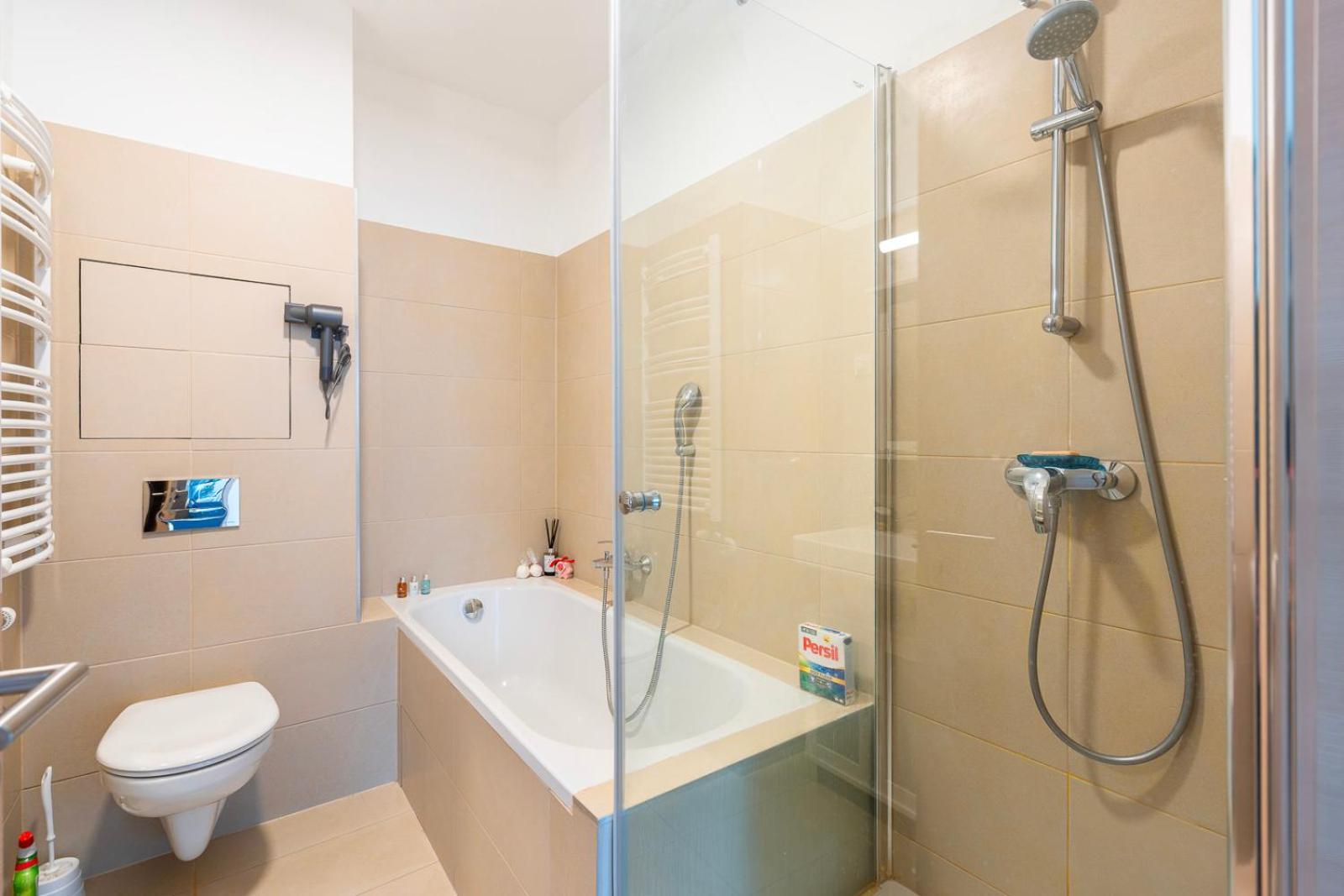 Designer Modern By Buda Castle With Stunning Matthias Church View Lejlighed Budapest