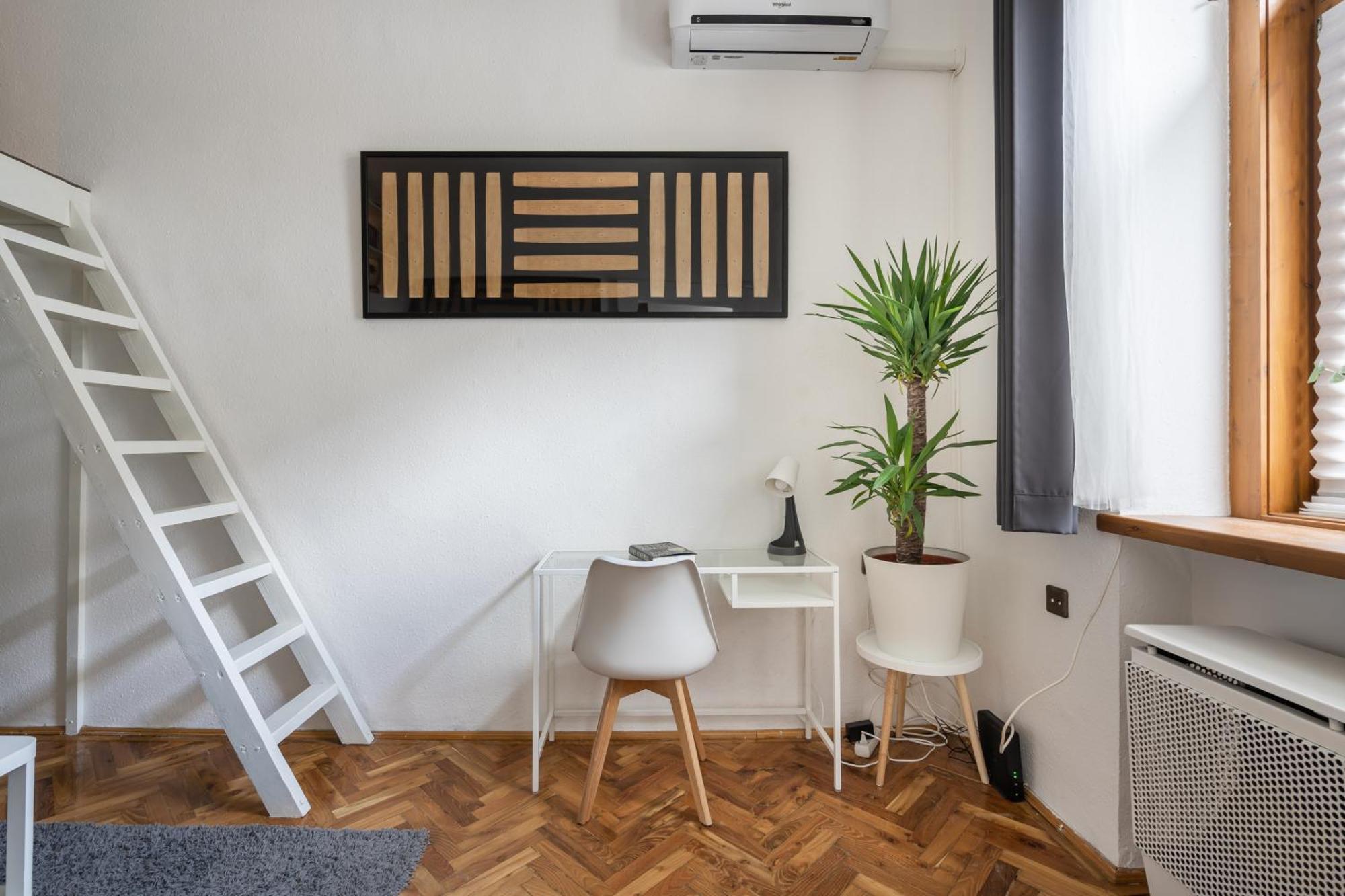 Appartamento Lovely And Relaxing With Amazing Sauna & Free Garage Budapest